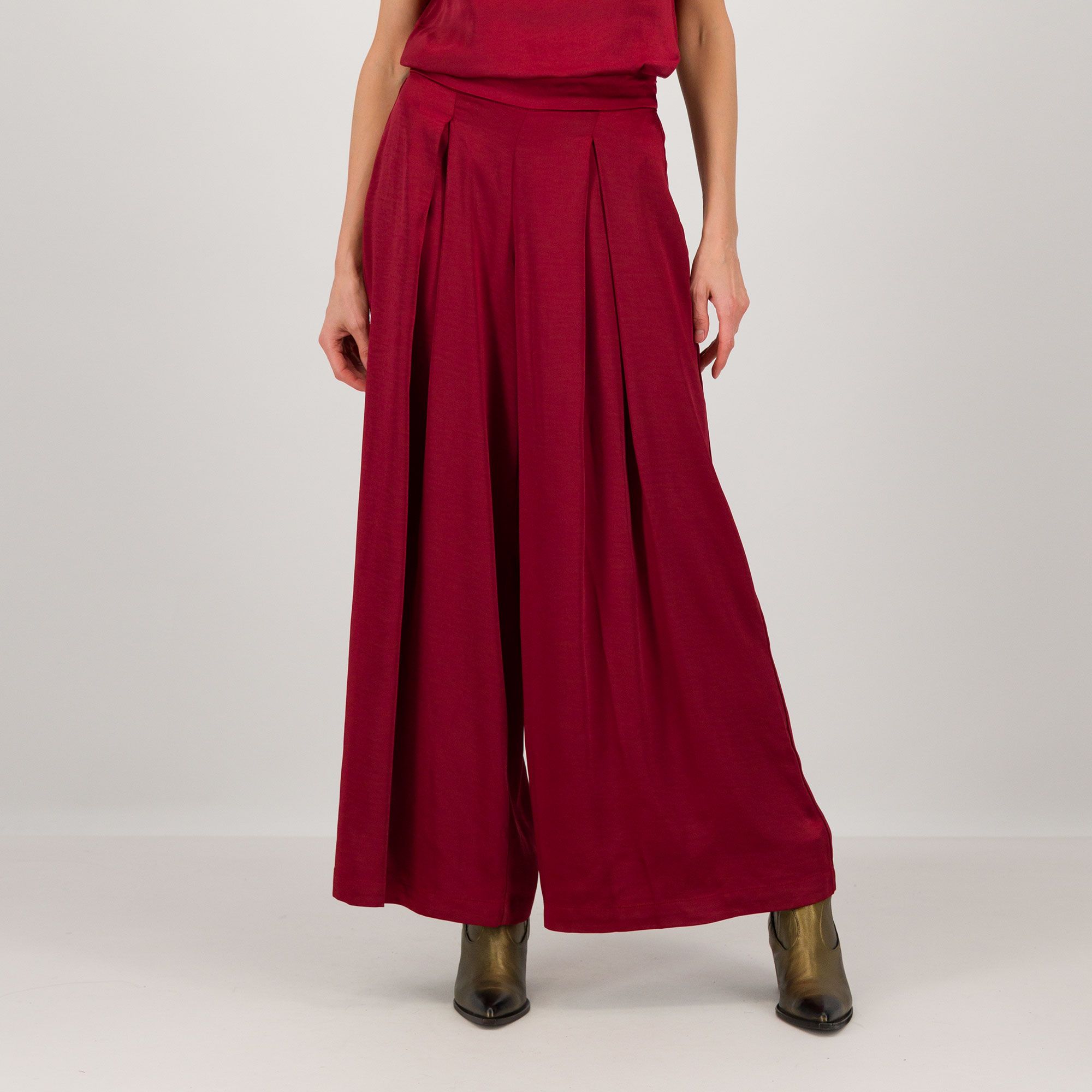 Wynne Layers
Pantaloni ampi
in raso martellato
con zip sul fianco