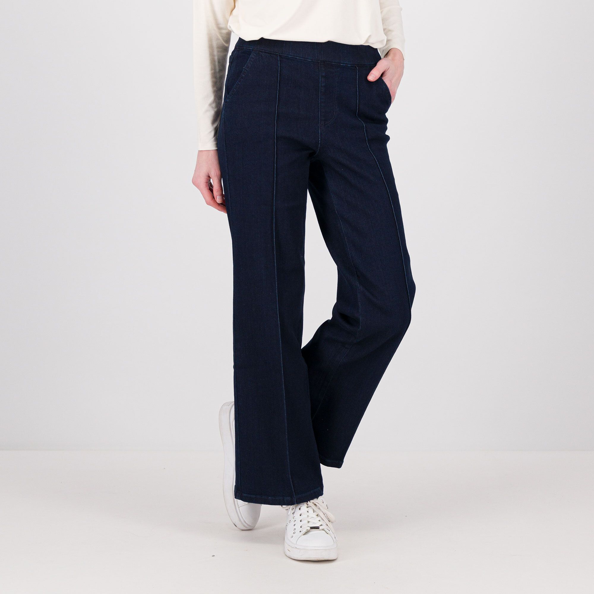 Isaac Mizrahi Live
Jeans ampio
con elastico
in vita