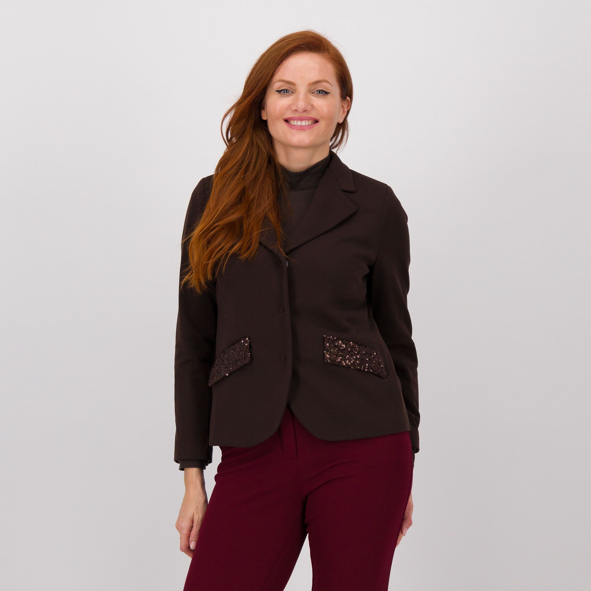 Caterina Lancini
Giacca con bottoni
automatici e 
dettaglio paillettes