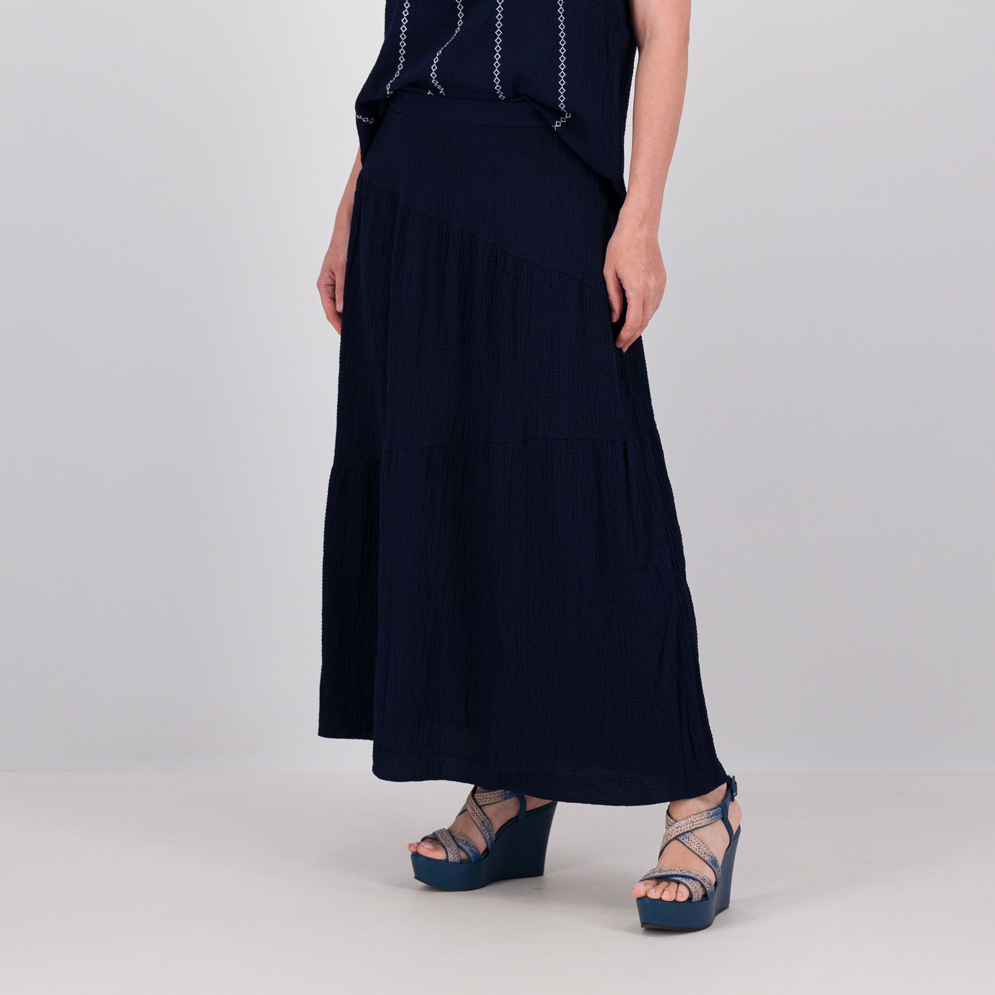 Nina Leonard
Maxi gonna a
balze con
elastico
