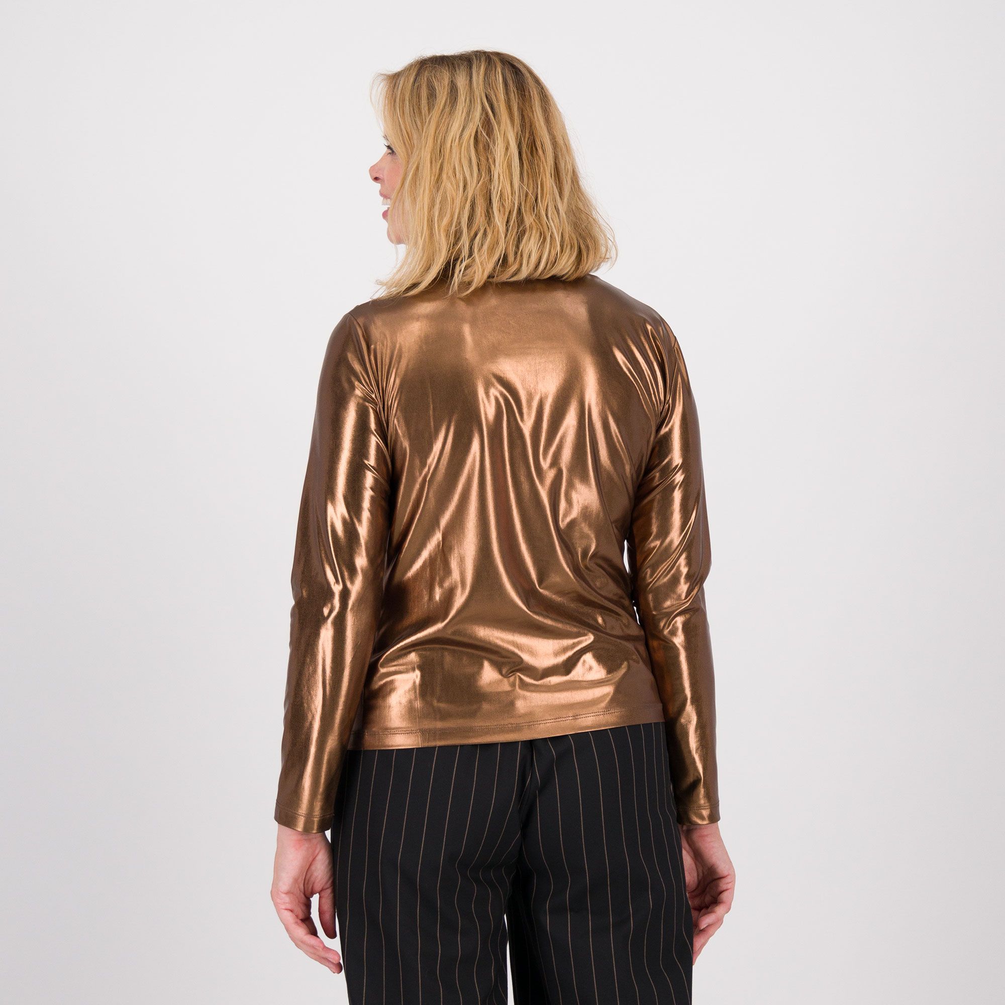 EXTESA Blusa laminata a maniche lunghe con scollo incrociato