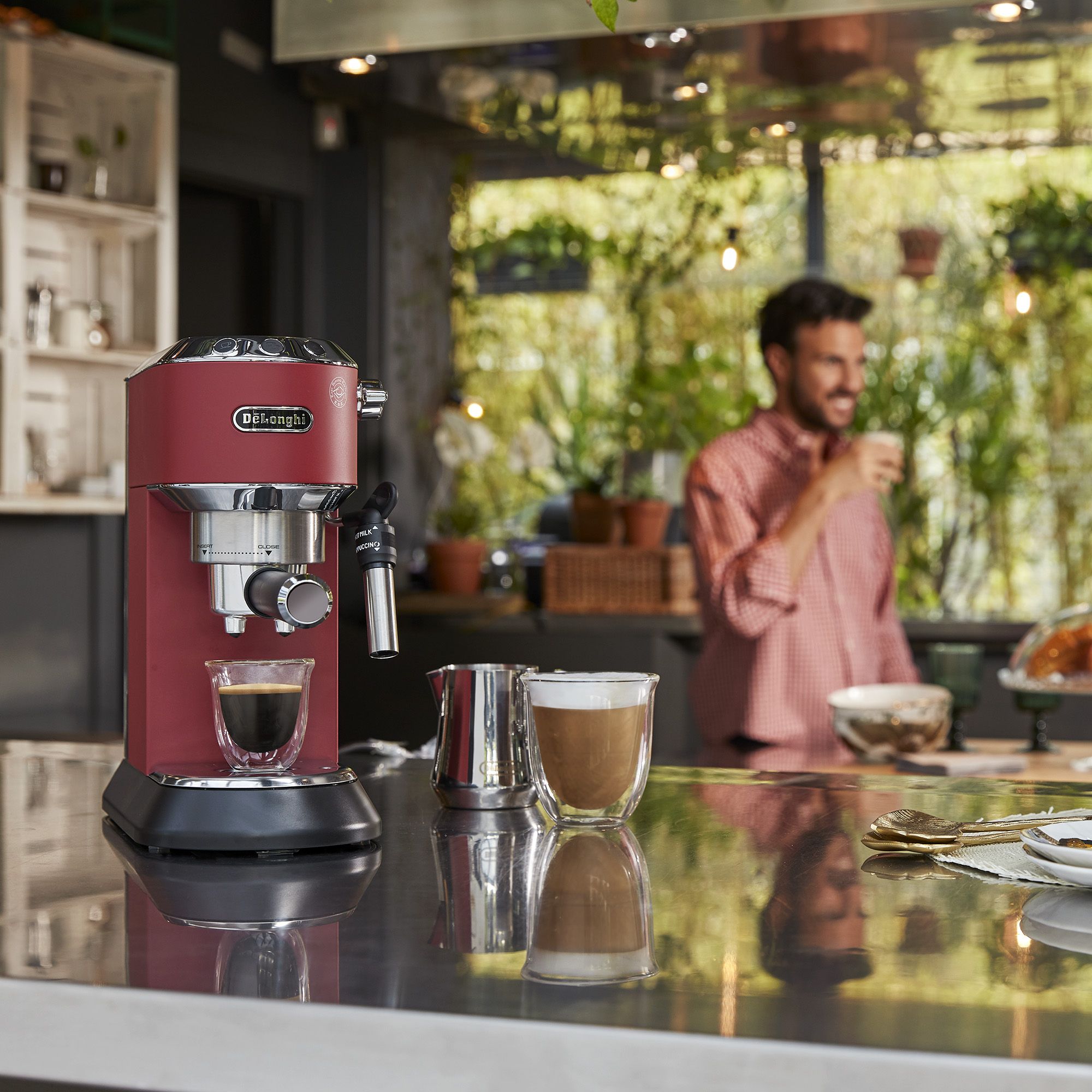 De'Longhi EC685
Dedica Style
Macchina caffè
pressione 15 bar