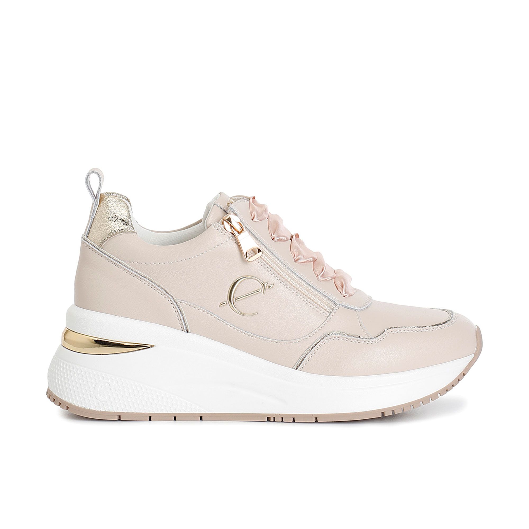 Cafè Noir
Sneaker in cuoio
con inserti metal
e suola 6cm
