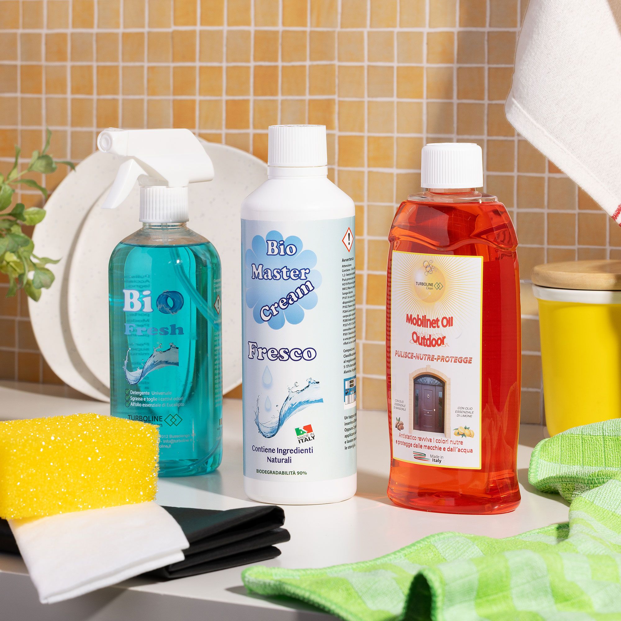 Turboline
Kit 3 detergenti
superfici: Mobilnet,
Bio Fresh, Bio Master