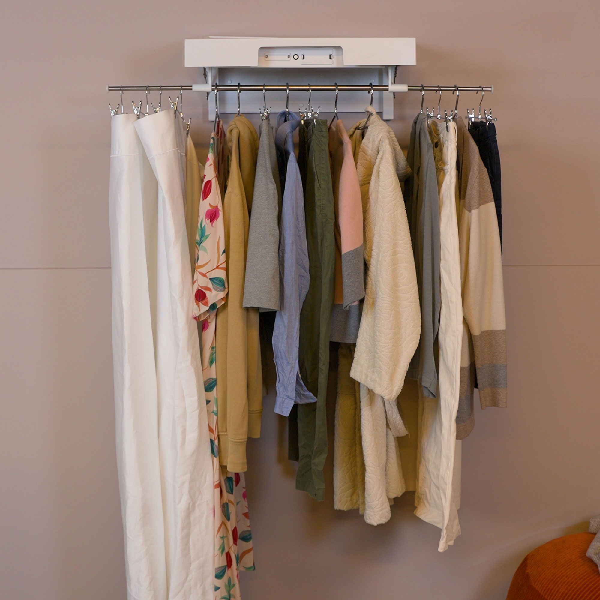 Uppy
Asciugabiancheria
da parete con
pannello decorativo