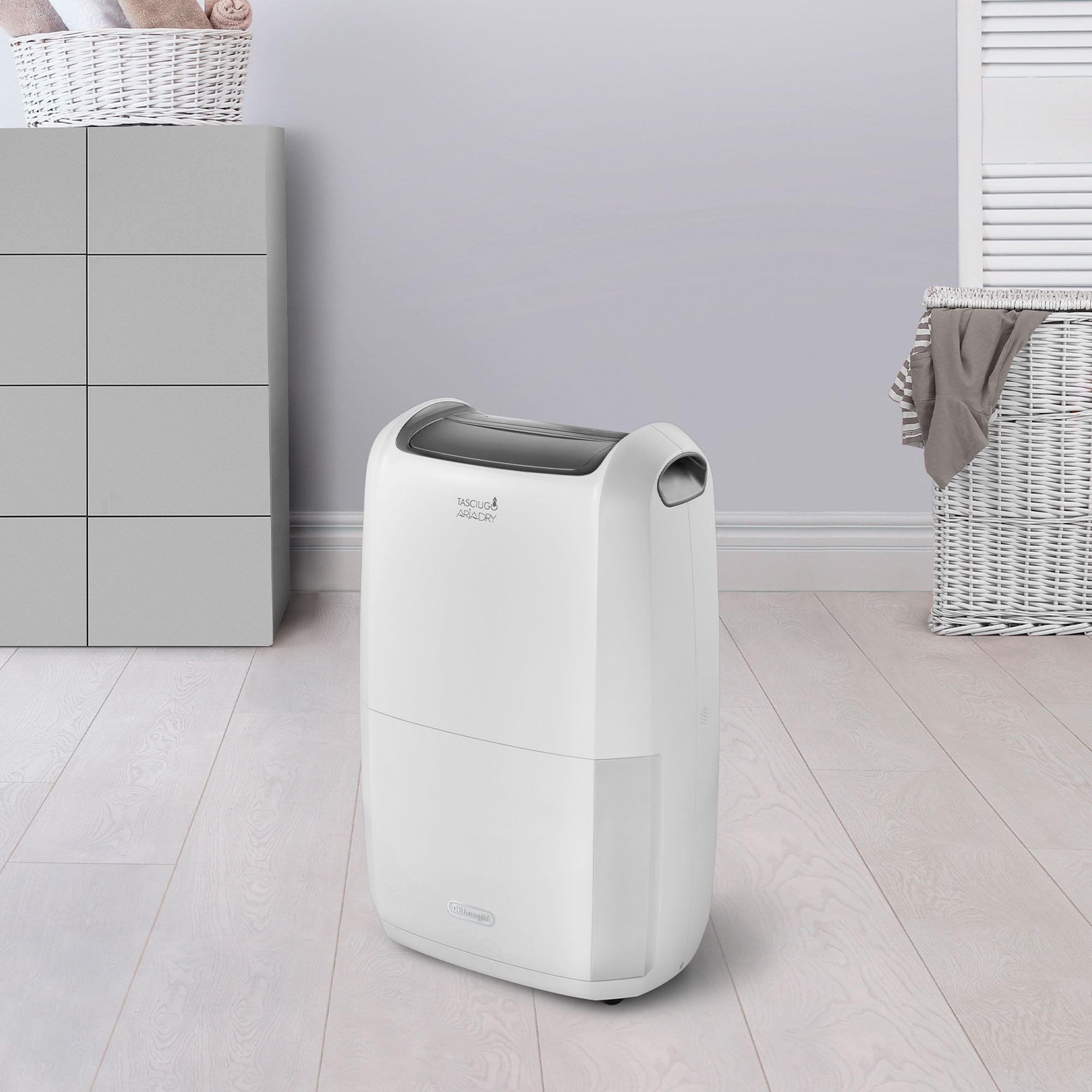 De'Longhi
Tasciugo 
Deumidificatore 25l
Funzione laundry