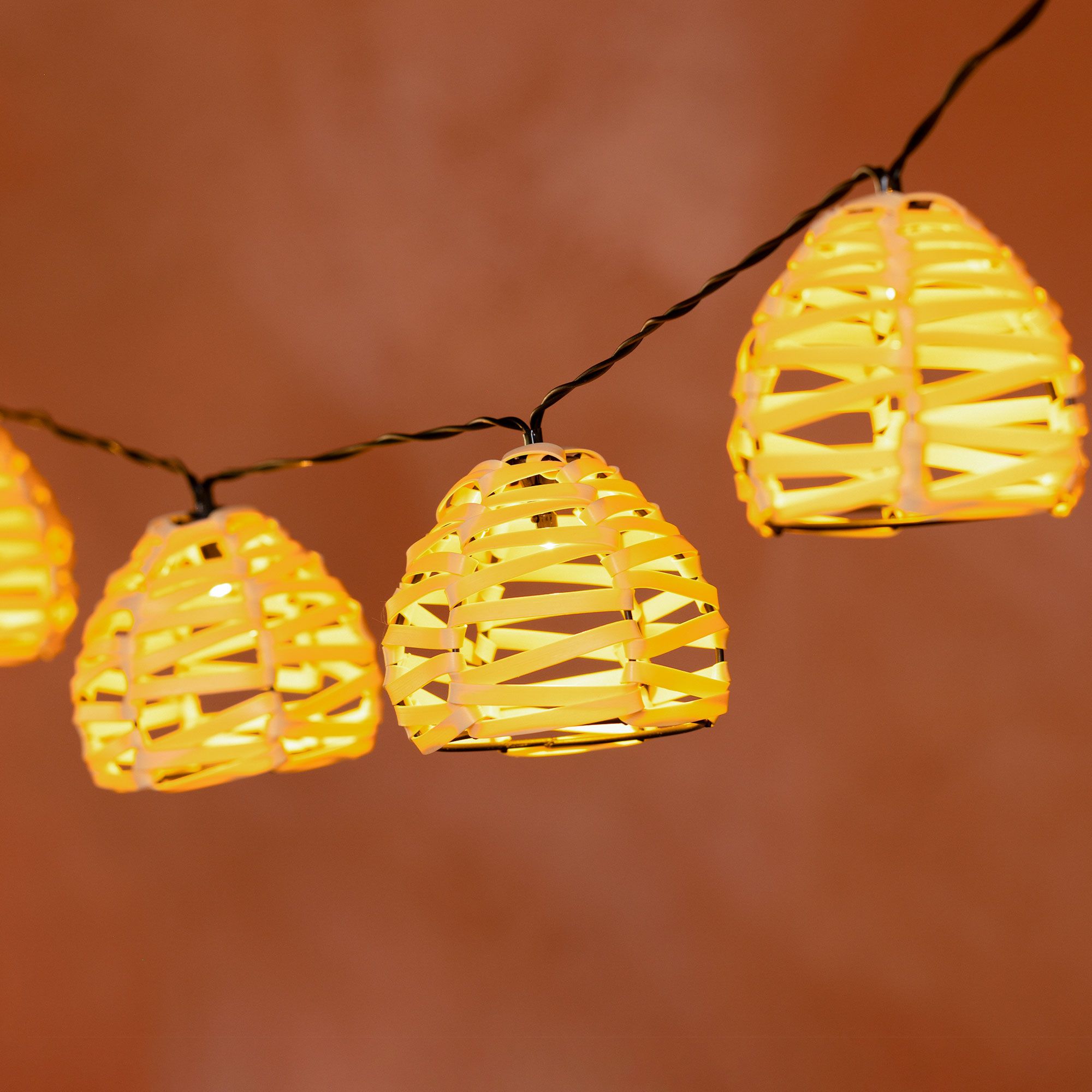  Garden Stories
Set 10 luci solari
a LED struttura
in rattan PVC