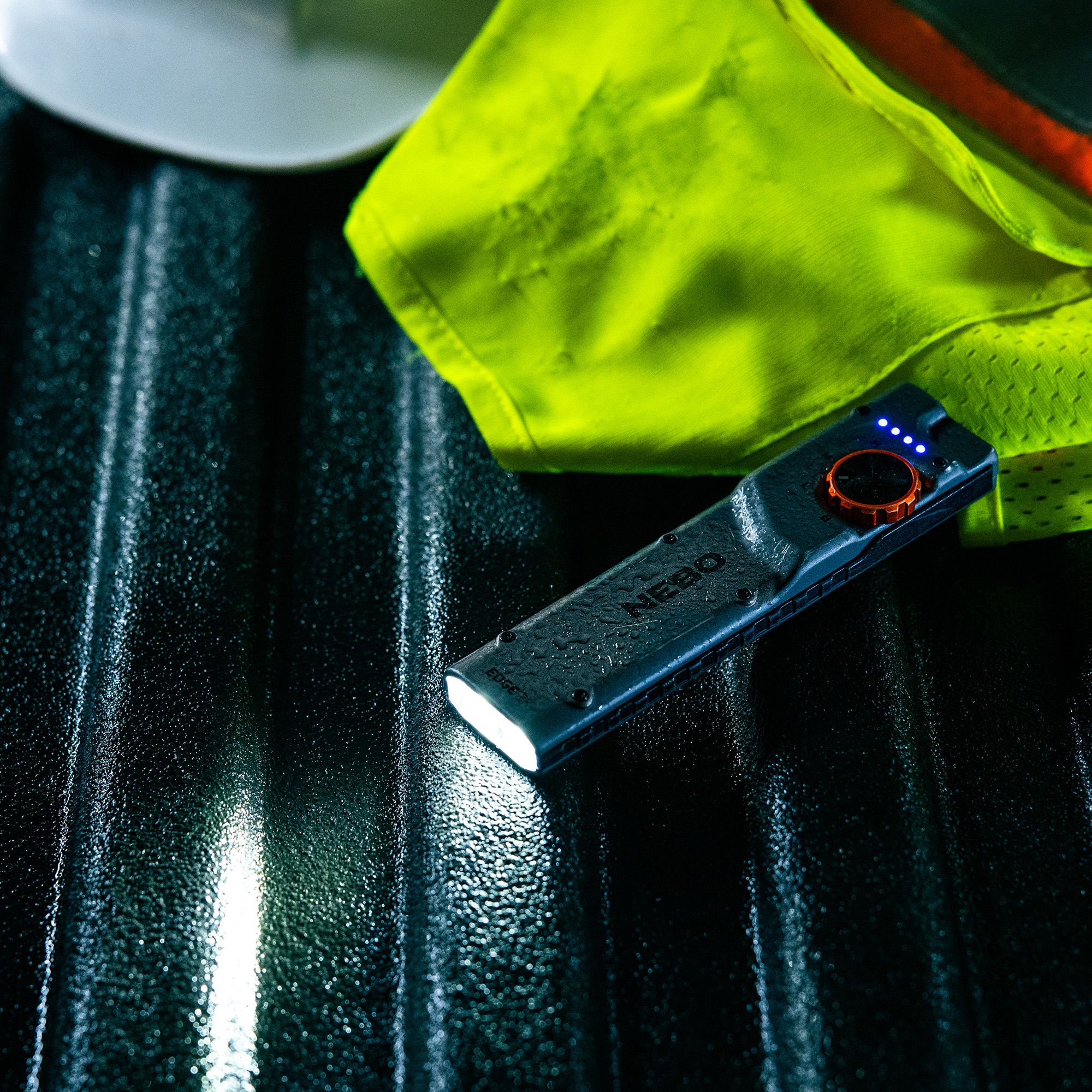 Nebo
Torcia Edge 2K
da 2.000 lumen
