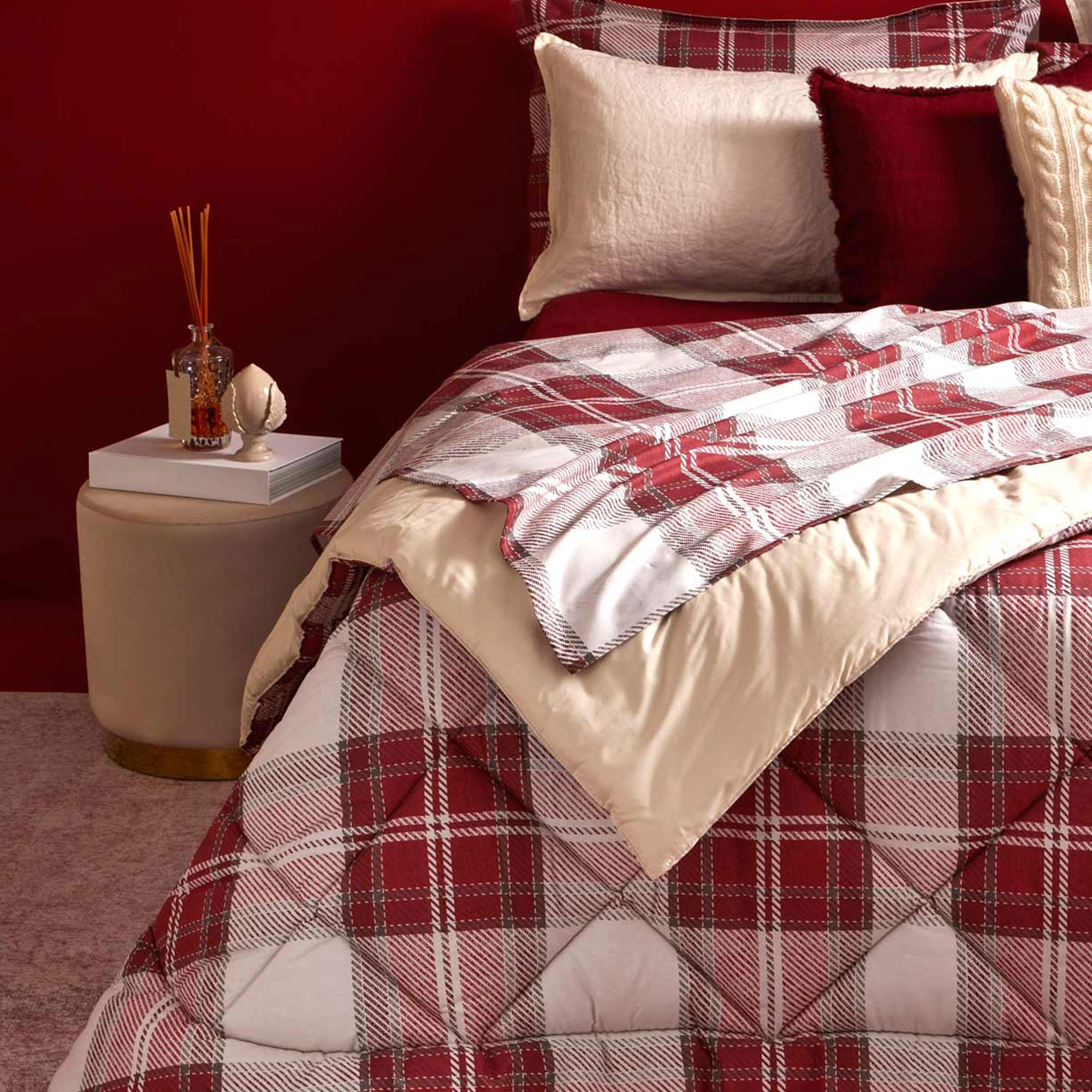 Biancoperla
Dolomiti Completo
letto matrimoniale
100% cotone