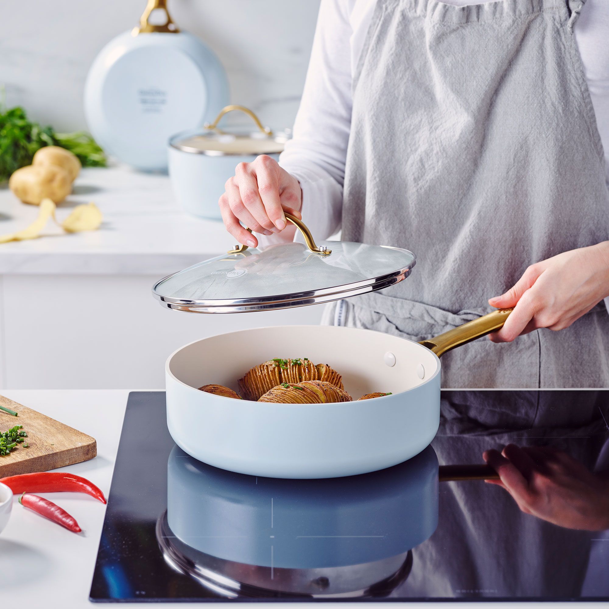 GreenPan
Tegame con
coperchio da 24,8 cm
collezione Padova