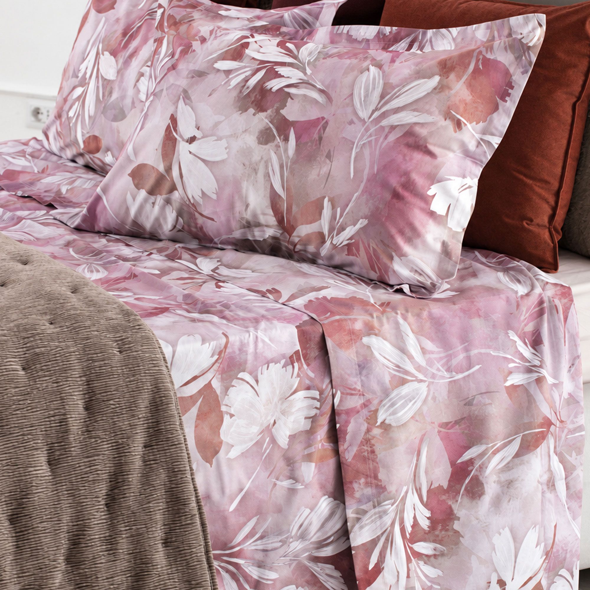 Carillo Home
Completo letto Leda
in percalle di cotone
stampato