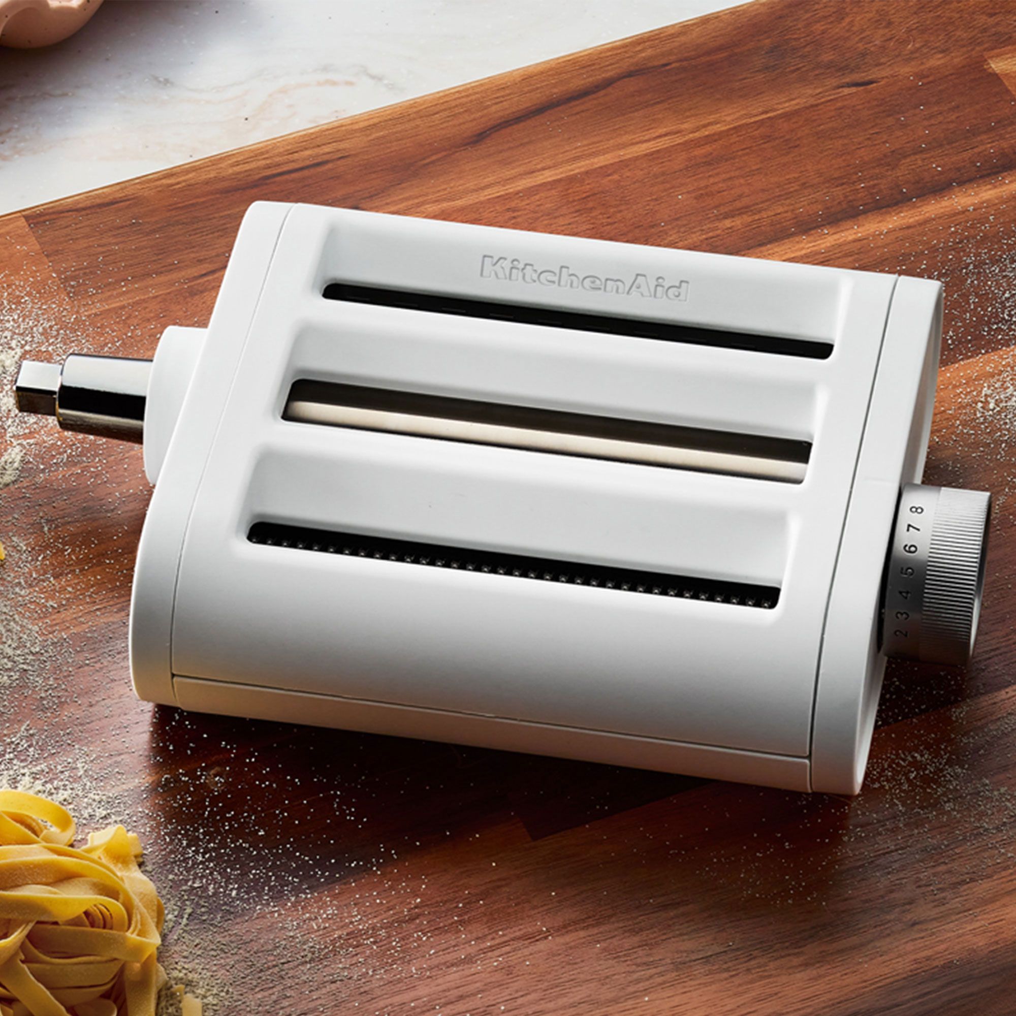 KitchenAid
Accessorio 3in1
per planetaria:
sfoglia/taglia pasta
