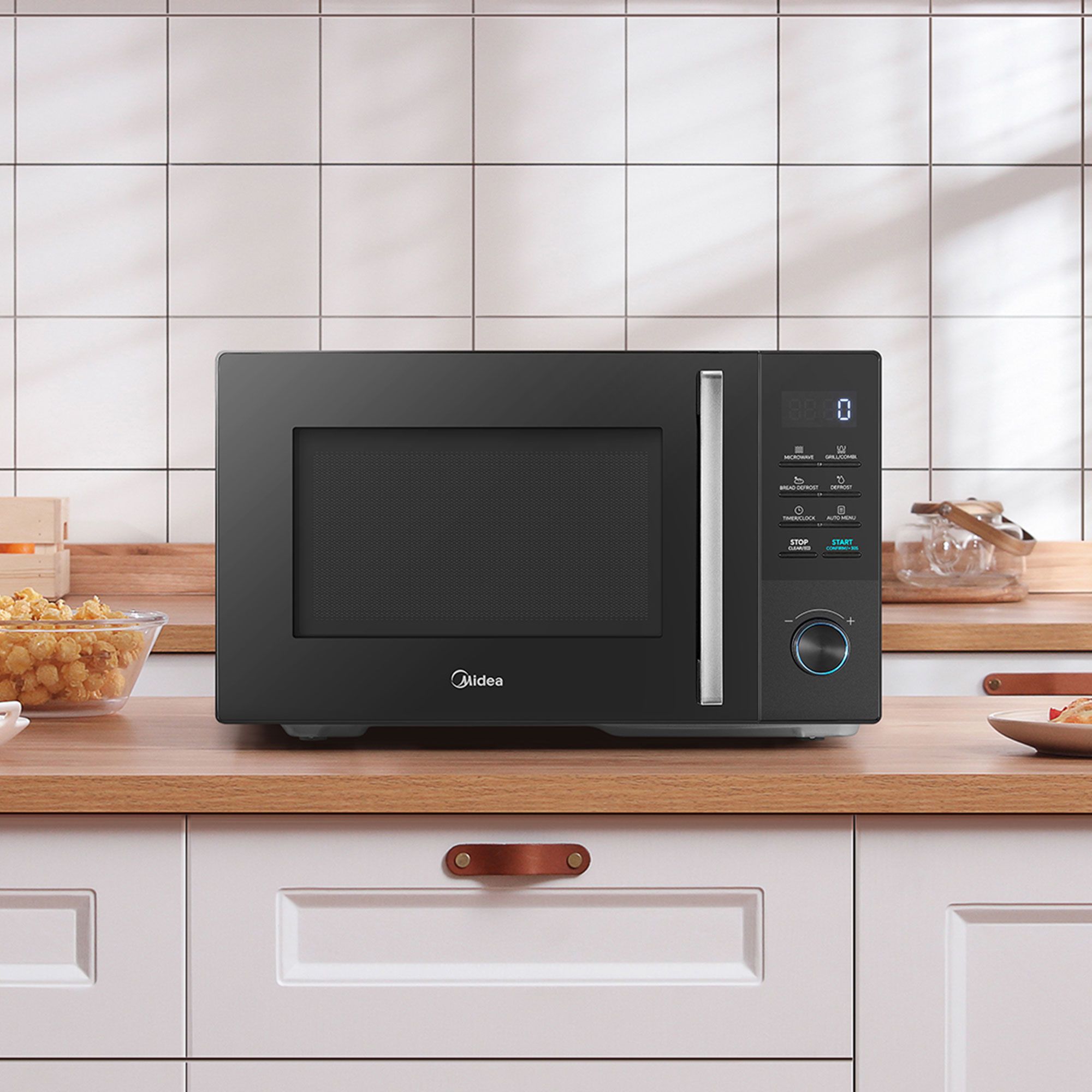 Midea 
Forno a microonde
25 litri
MMO-AG25VB0(BK)