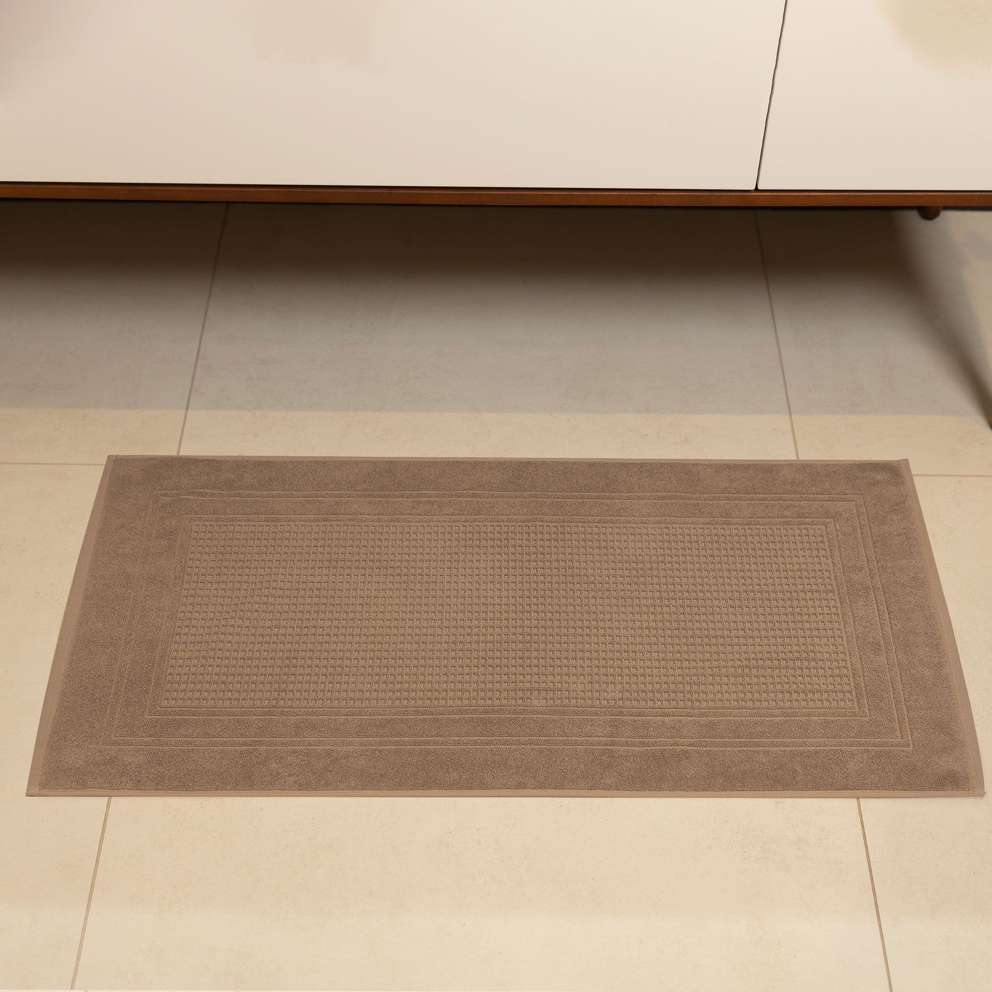 Ferò
Tappeto bagno
Eden in cotone 
50x100 cm