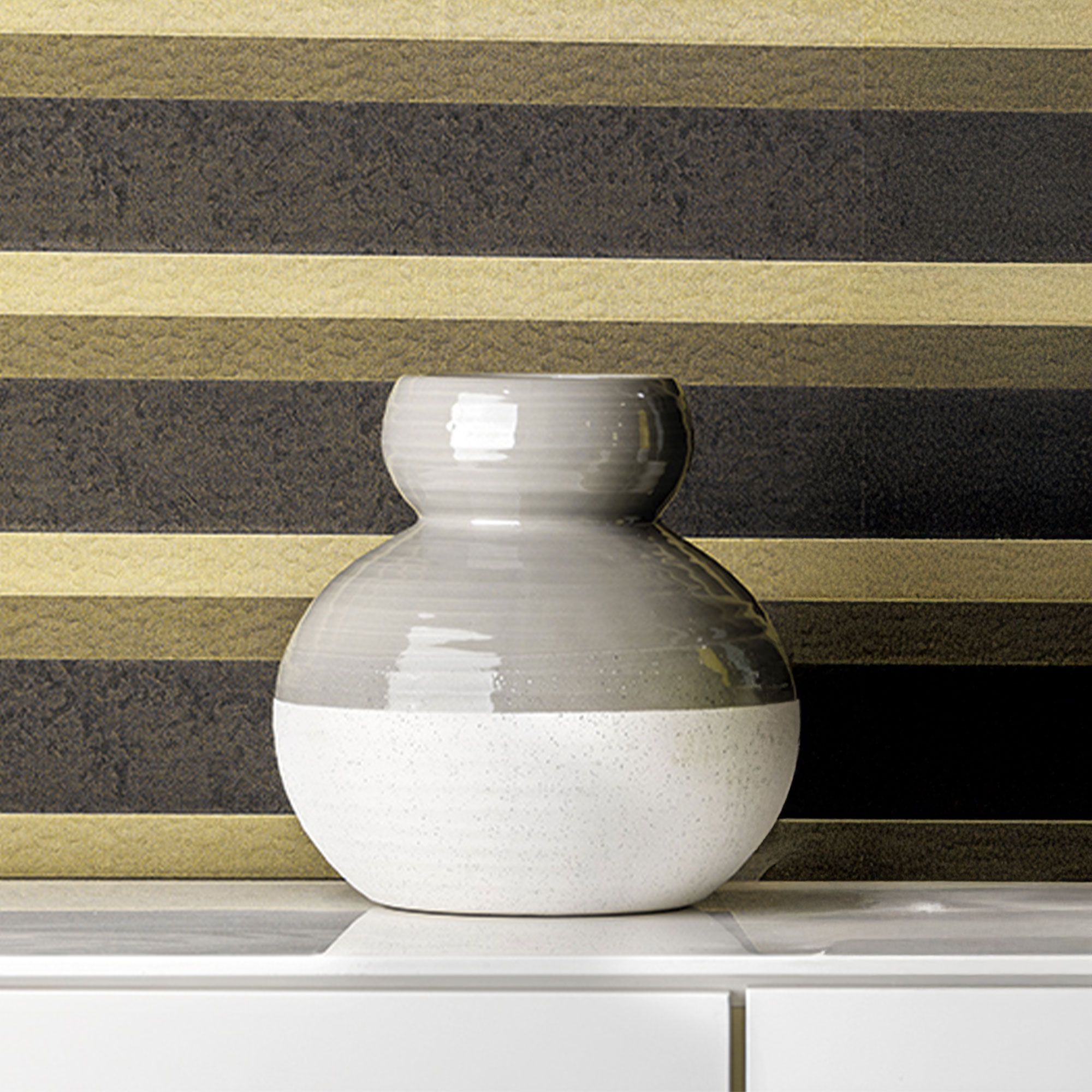 Villa Altachiara
Vaso Itria grigio
in ceramica
effetto pietra