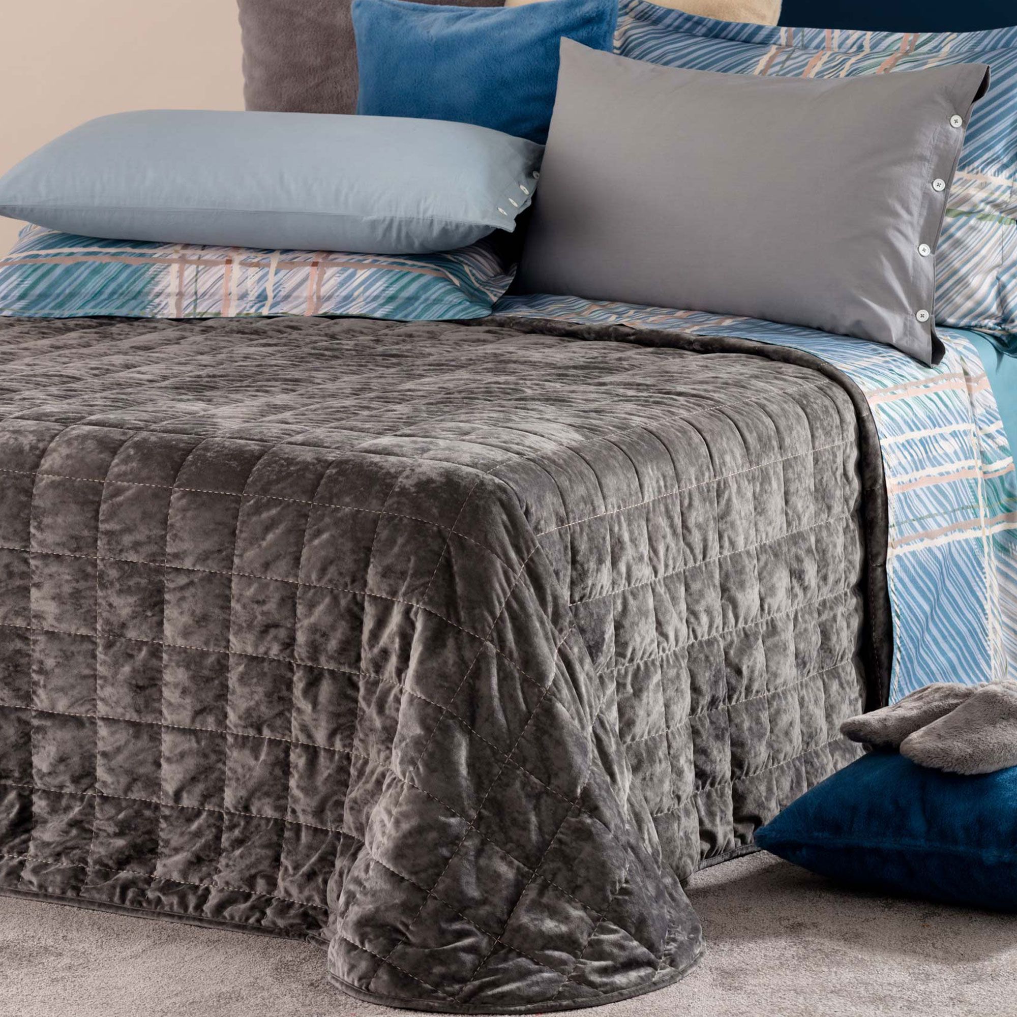 Carillo Home 
Plaid Selina in
velluto stropicciato
(160x210cm)