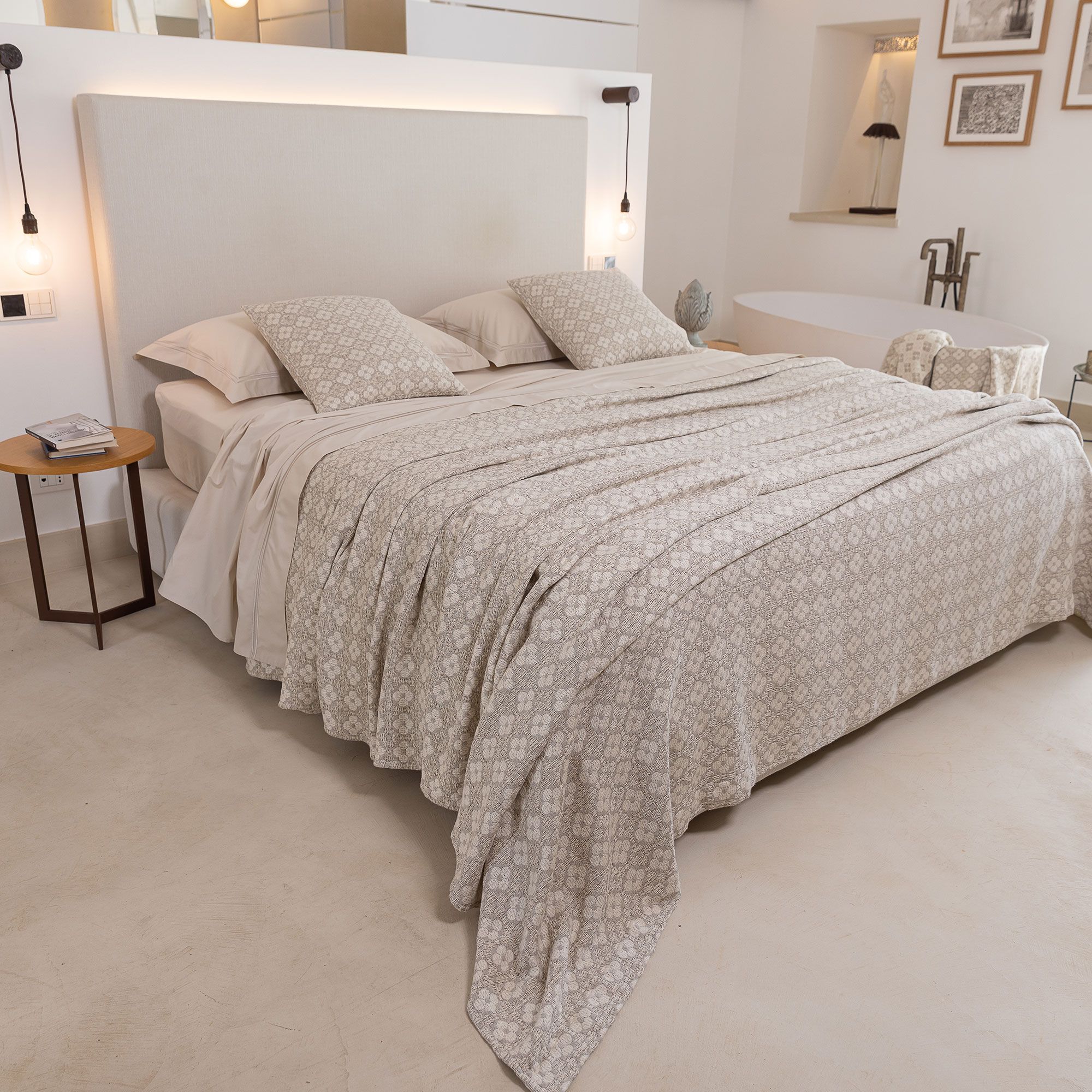 Ferò
Copriletto
matrimonaile
Artigian in cotone