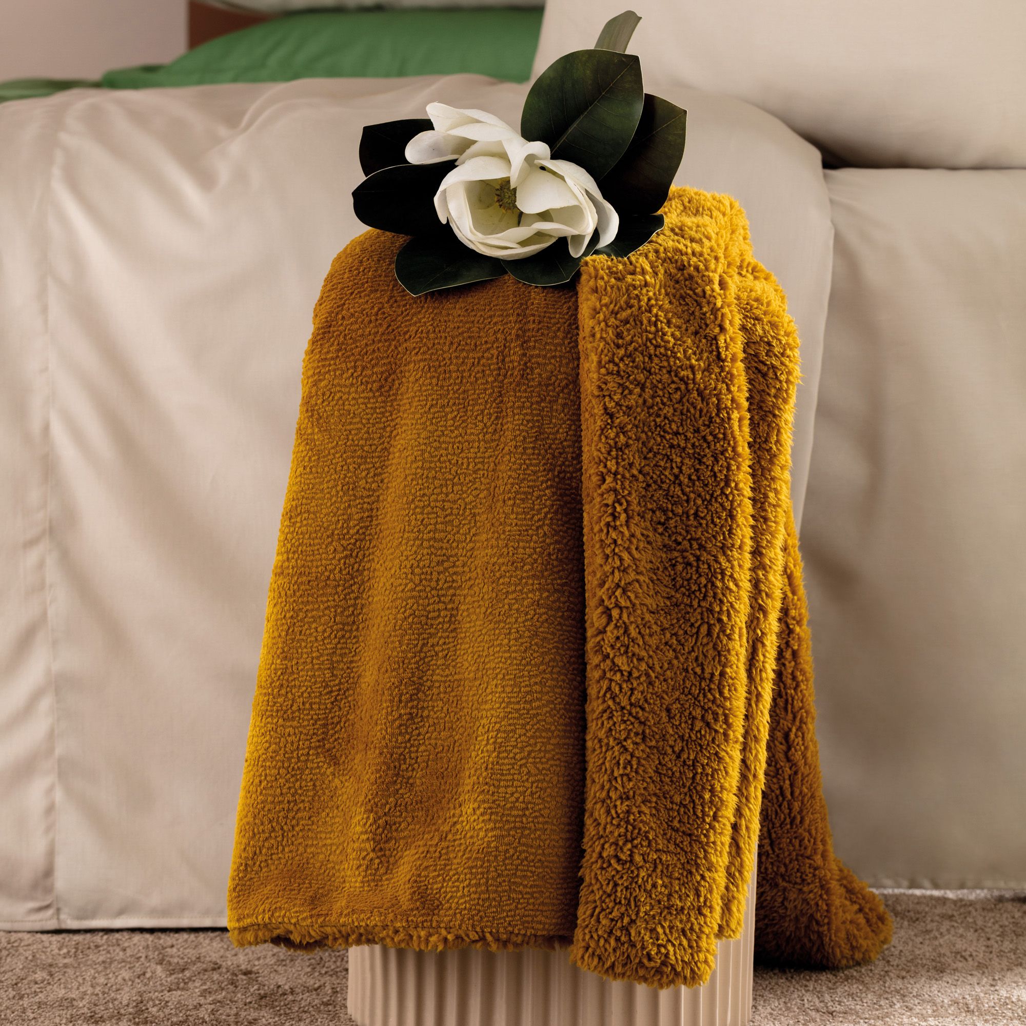 Carillo Home
Plaid Akio
in velluto
devoré