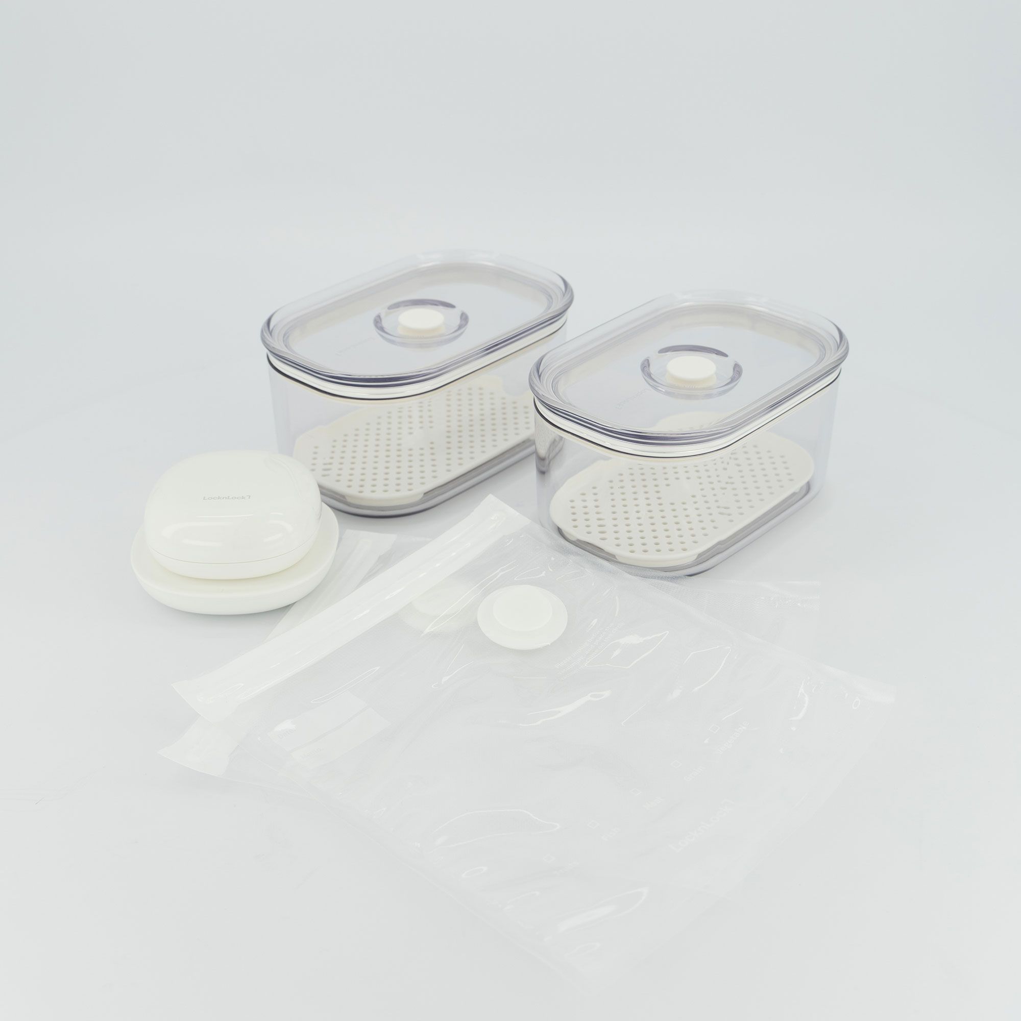 LocknLock
Set sottovuoto:
2 contenitori, 2
sacchetti, aspiratore
