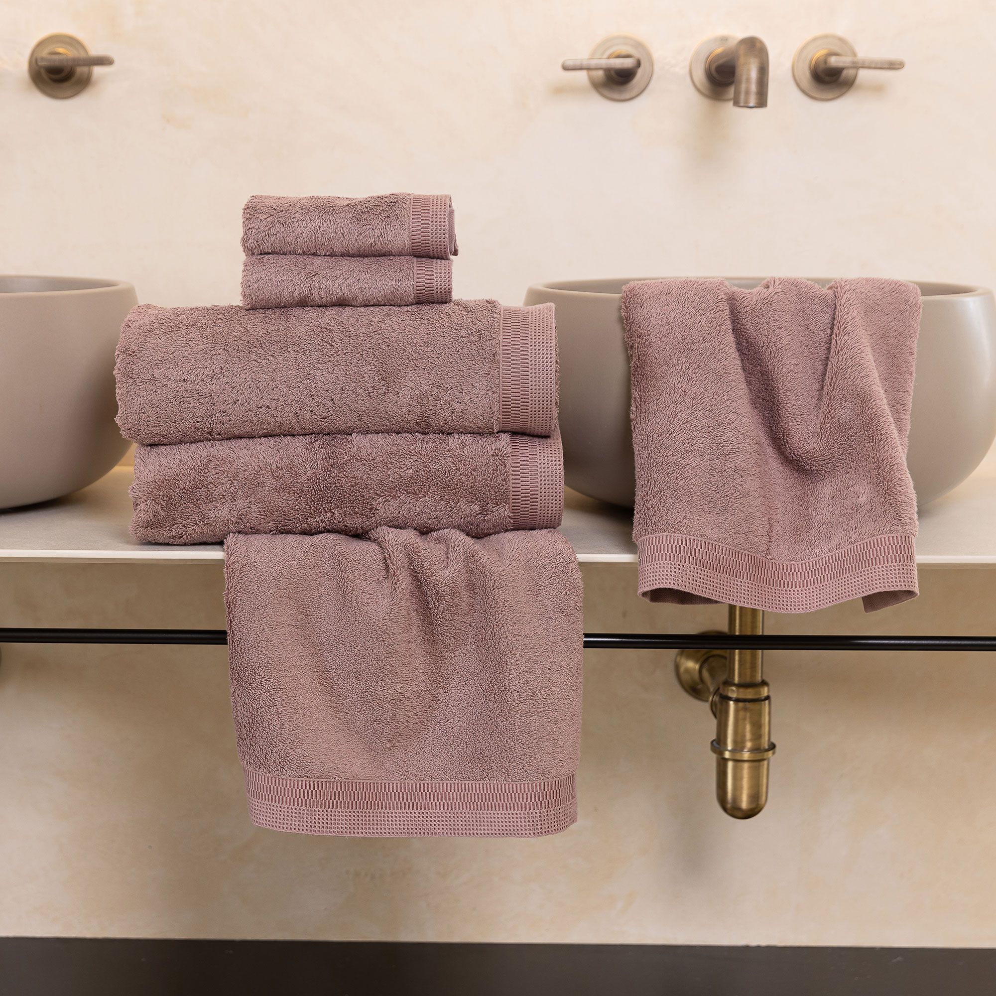  Ferò
Set 6 asciugamani
Dea in cotone
low twist 600gr