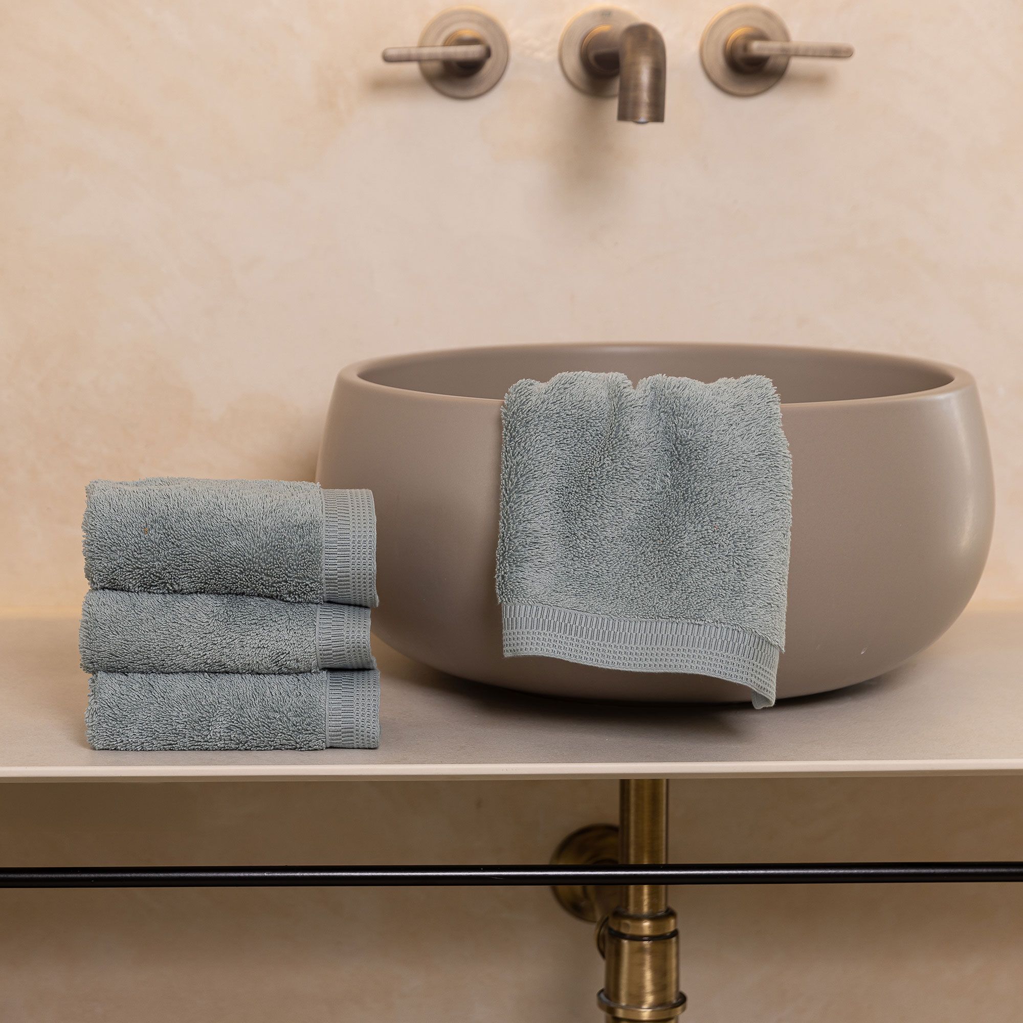 Ferò
Set 4 lavette
Dea in cotone
low twist 600gr