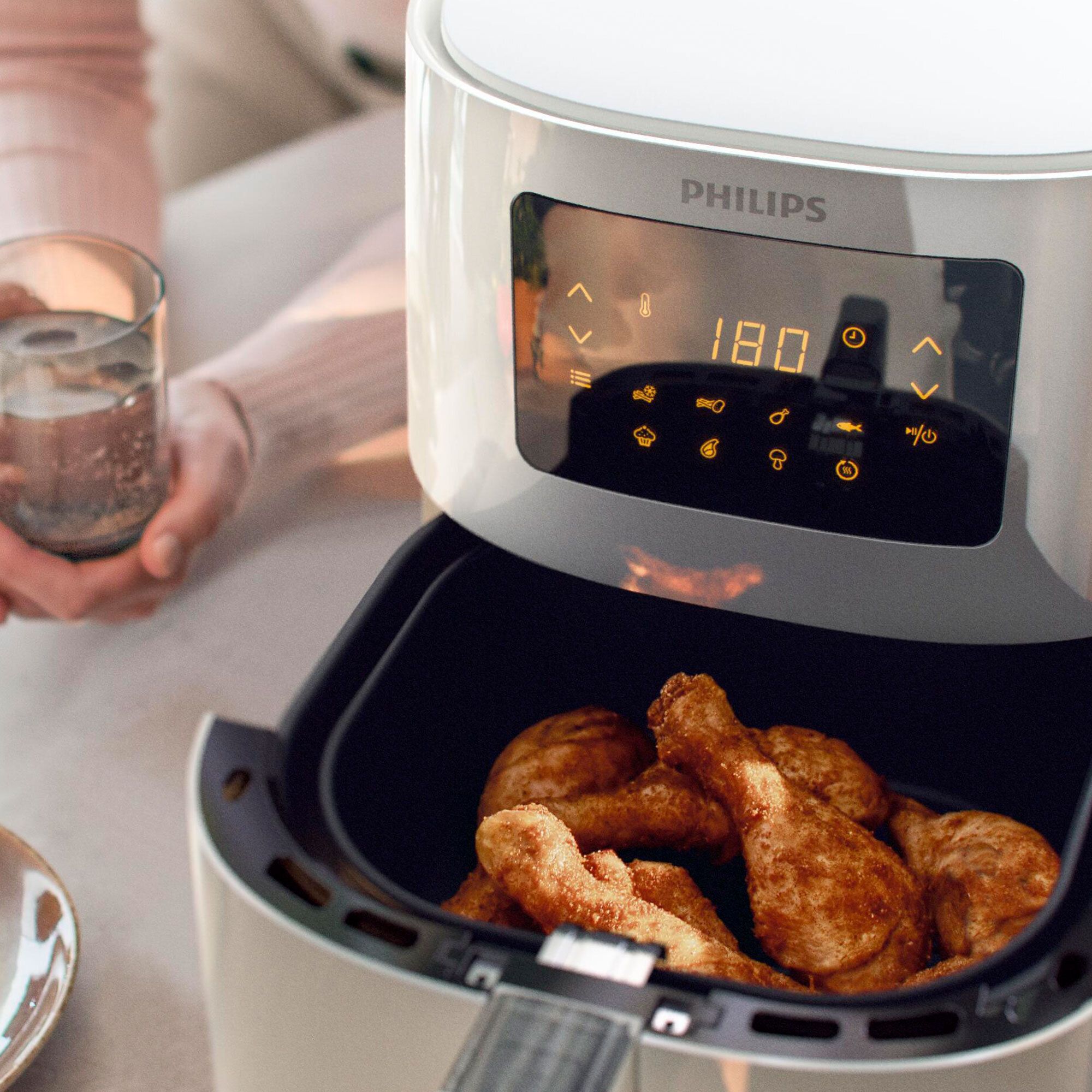 Image of Philips Airfryer Essential HD9252/00 friggitrice ad aria061