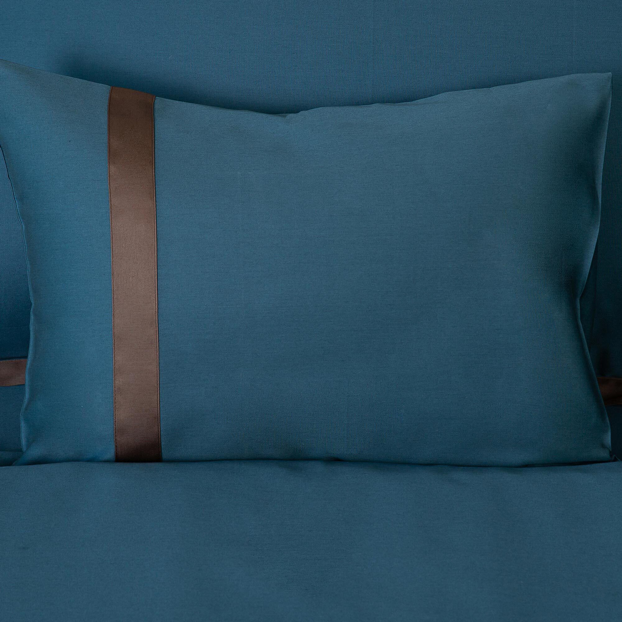 Ferò
Miami Federa Arredo
in raso 300TC con
bordi in contrasto
30x40cm