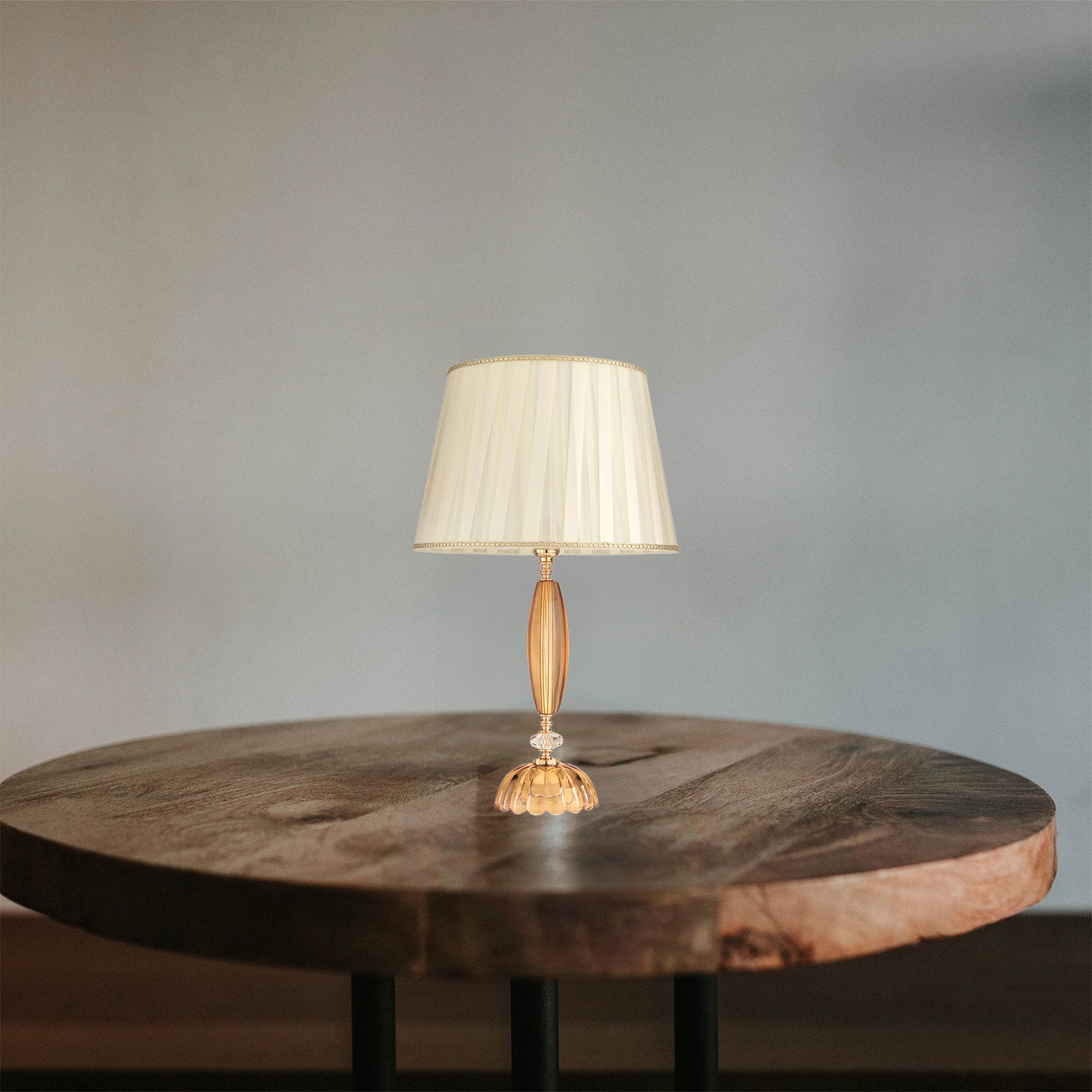 Ondaluce
Cecilia lampada
in cristallo e vetro
da tavolo