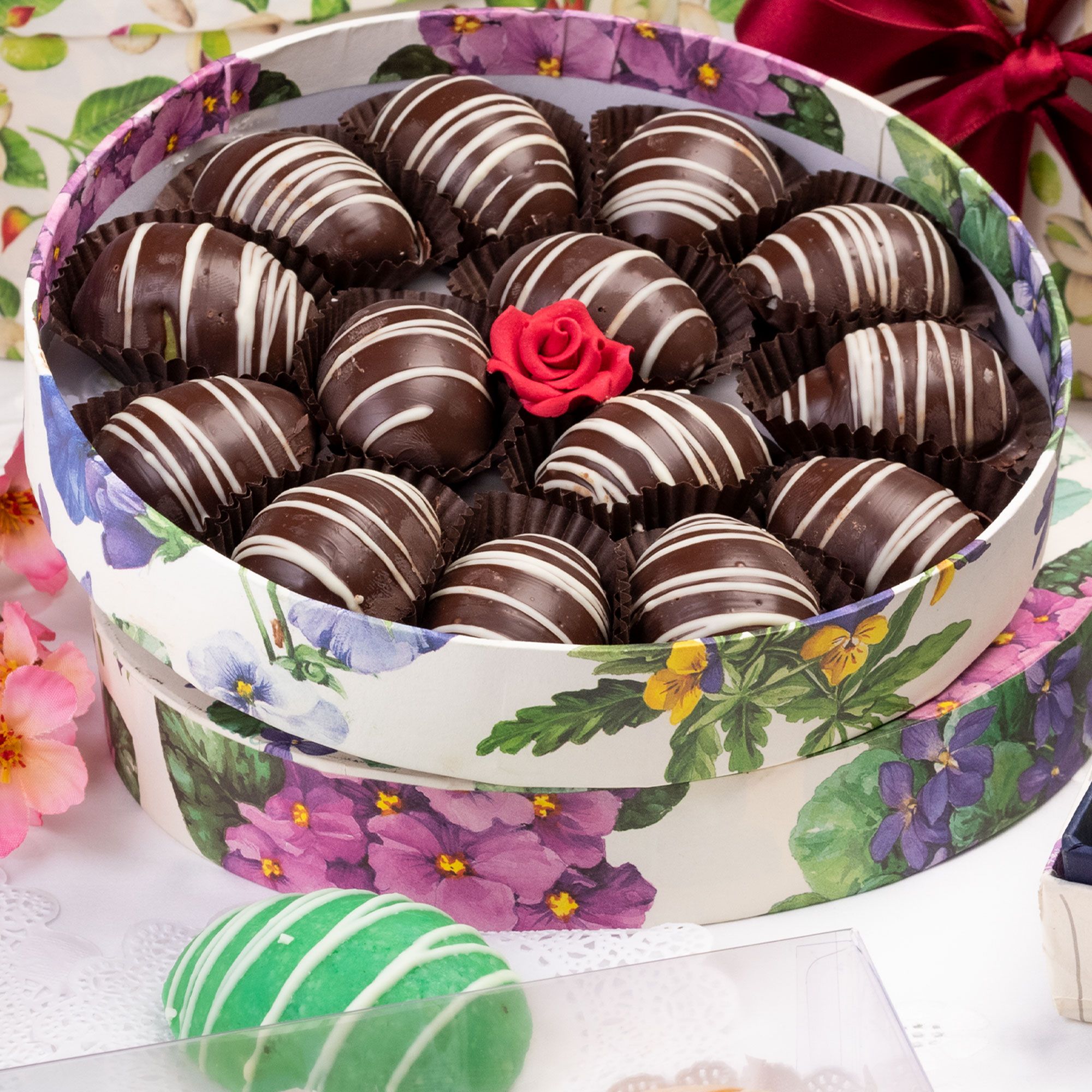 I peccatucci
di Mamma Andrea
Ovetti di pasta
reale ricoperti