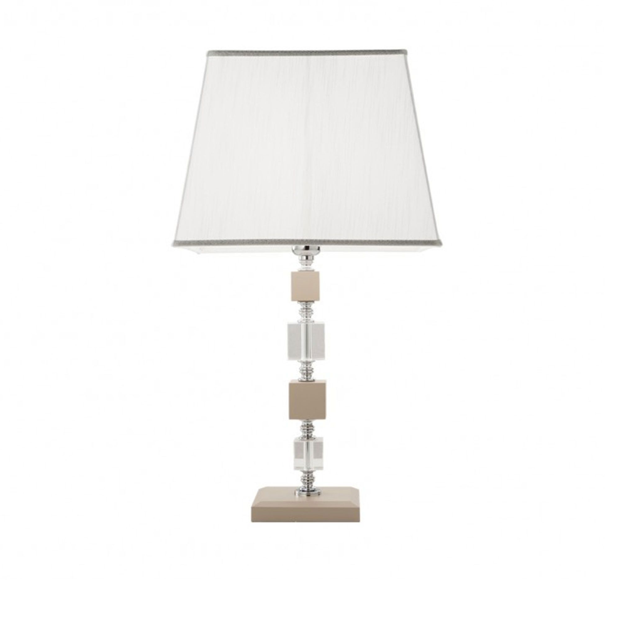 Ondaluce
Lampada da tavolo
Livia in vetro e
cristallo 33x33x65cm