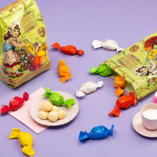 Amaretti Virginia
Set scorta amaretti
soffici alla
mandorla (3 x 600 g)