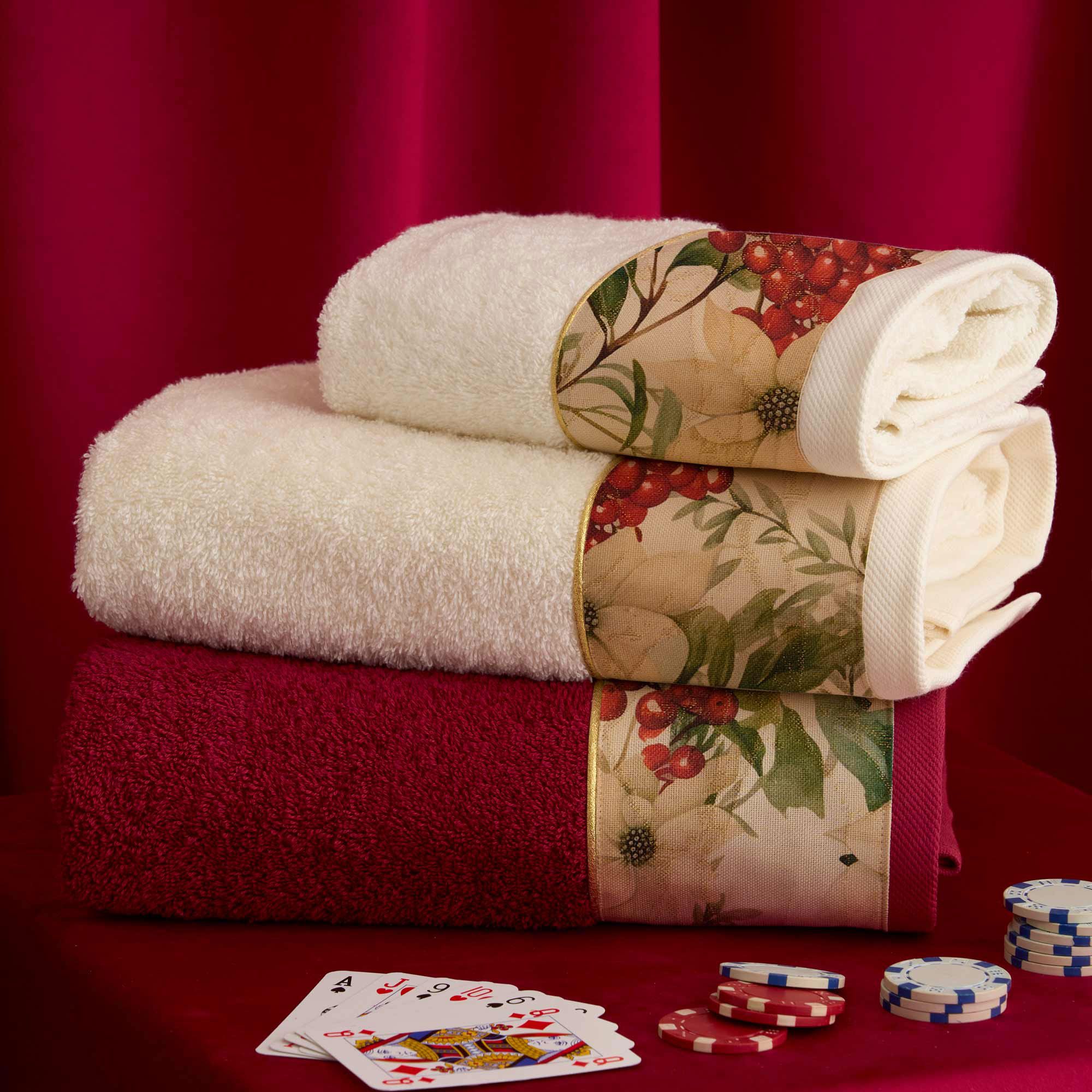 Biancoperla
Set Ginepro:
asciugamano viso
e ospite