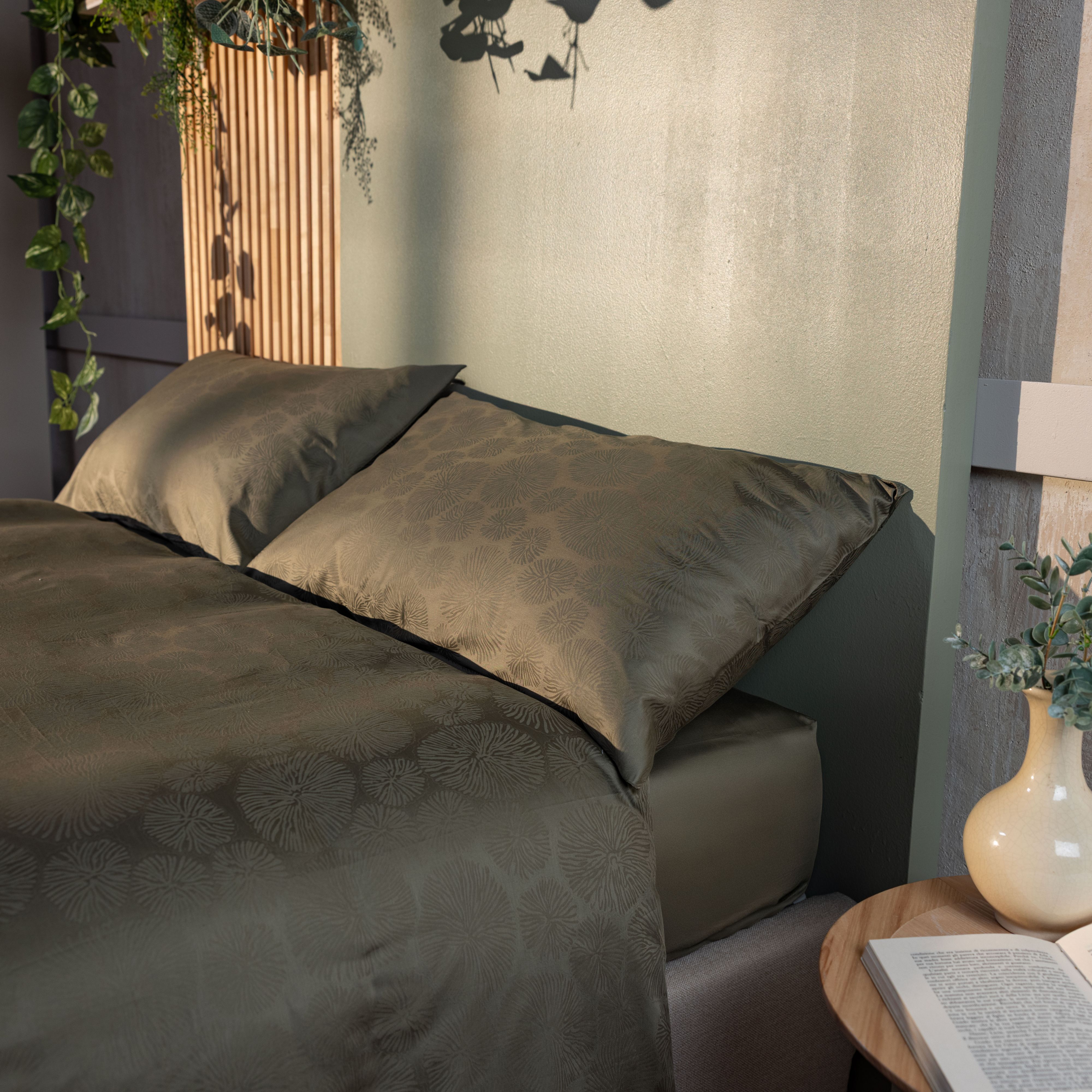 Northern Nights
Completo letto
matrimoniale Coral
in cotone jacquard