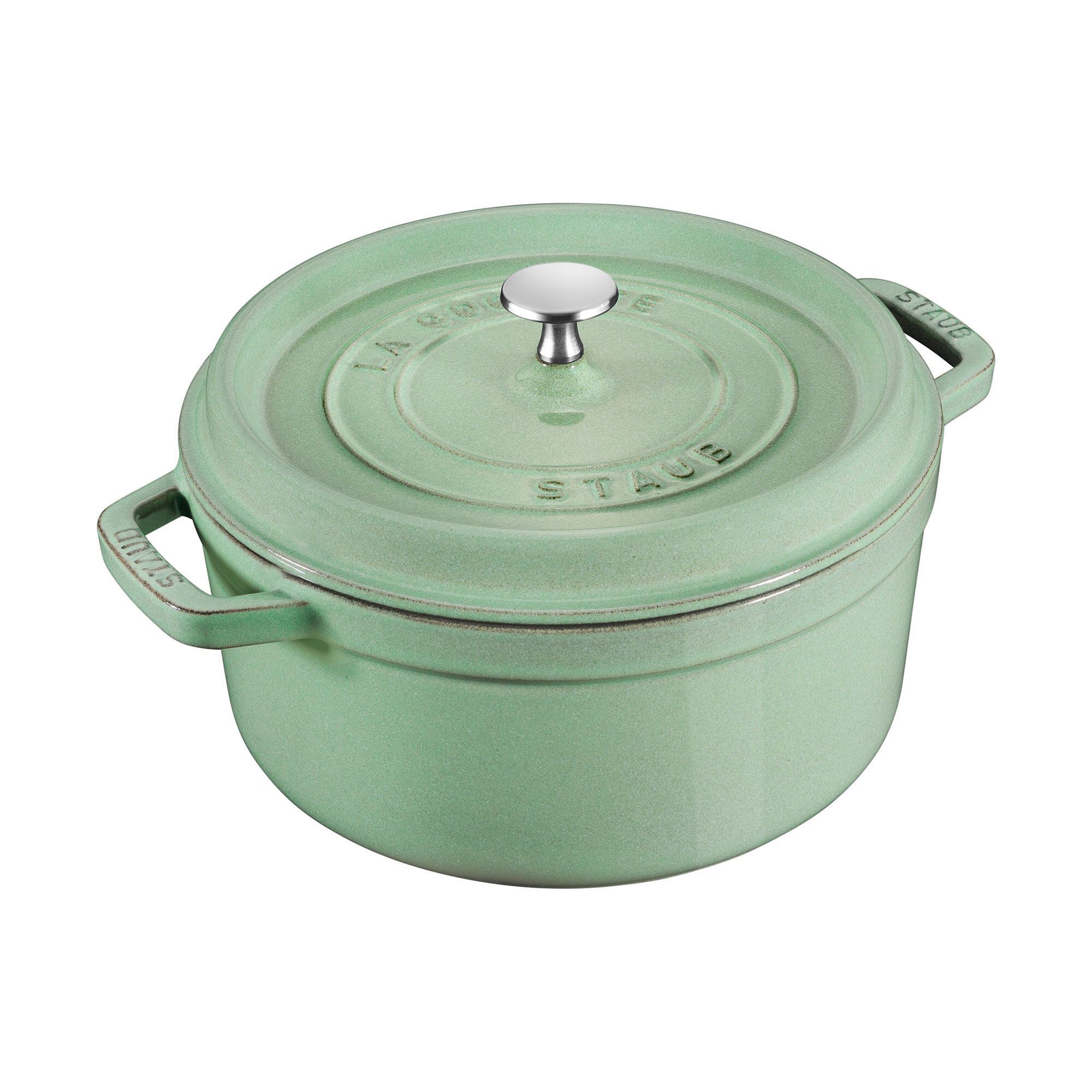 Image of Staub Cocotte in ghisa con auto-irrorazione Ø 20 cm061