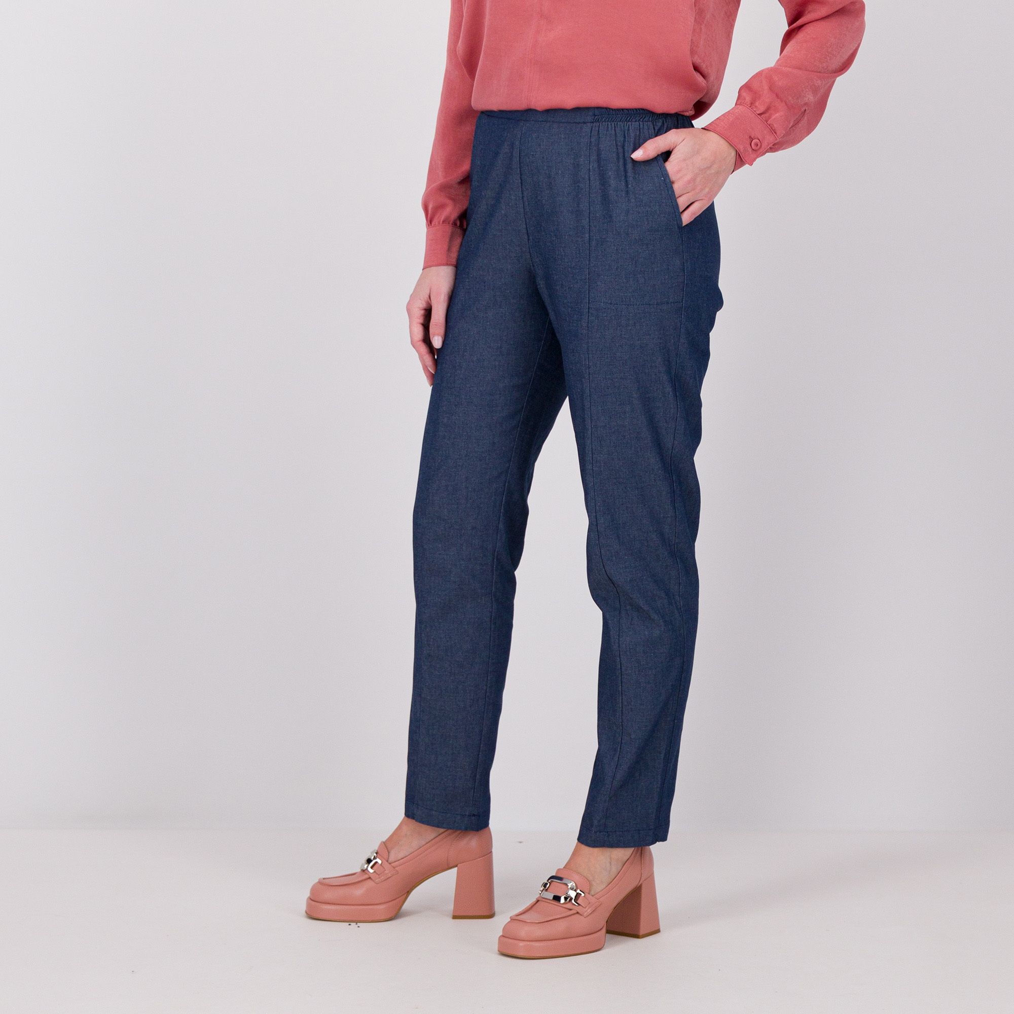 Image of Pantaloni a sigaretta in tessuto effetto jeans