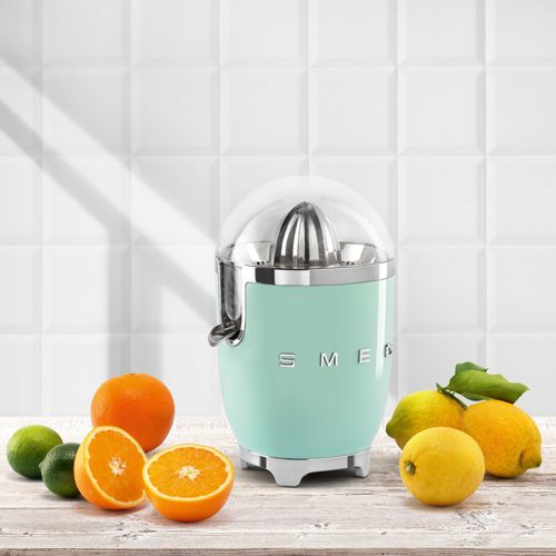 Smeg spremiagrumi elettrico a pressione manuale - QVC Italia