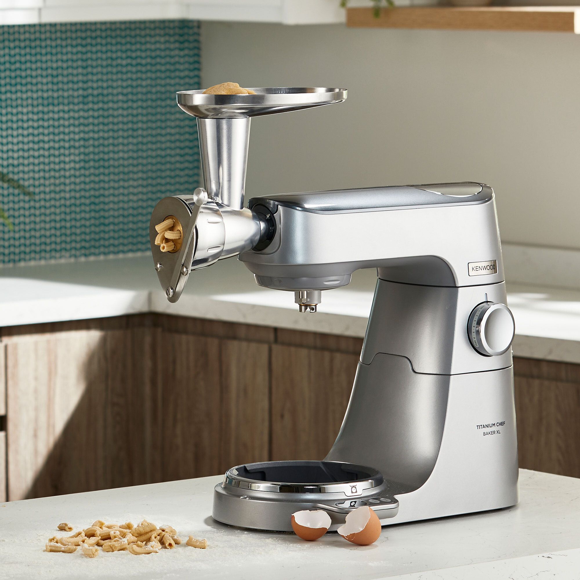 Rapporto Rivista Dipartimento Pasta Con Impastatrice Kenwood Giocattolo