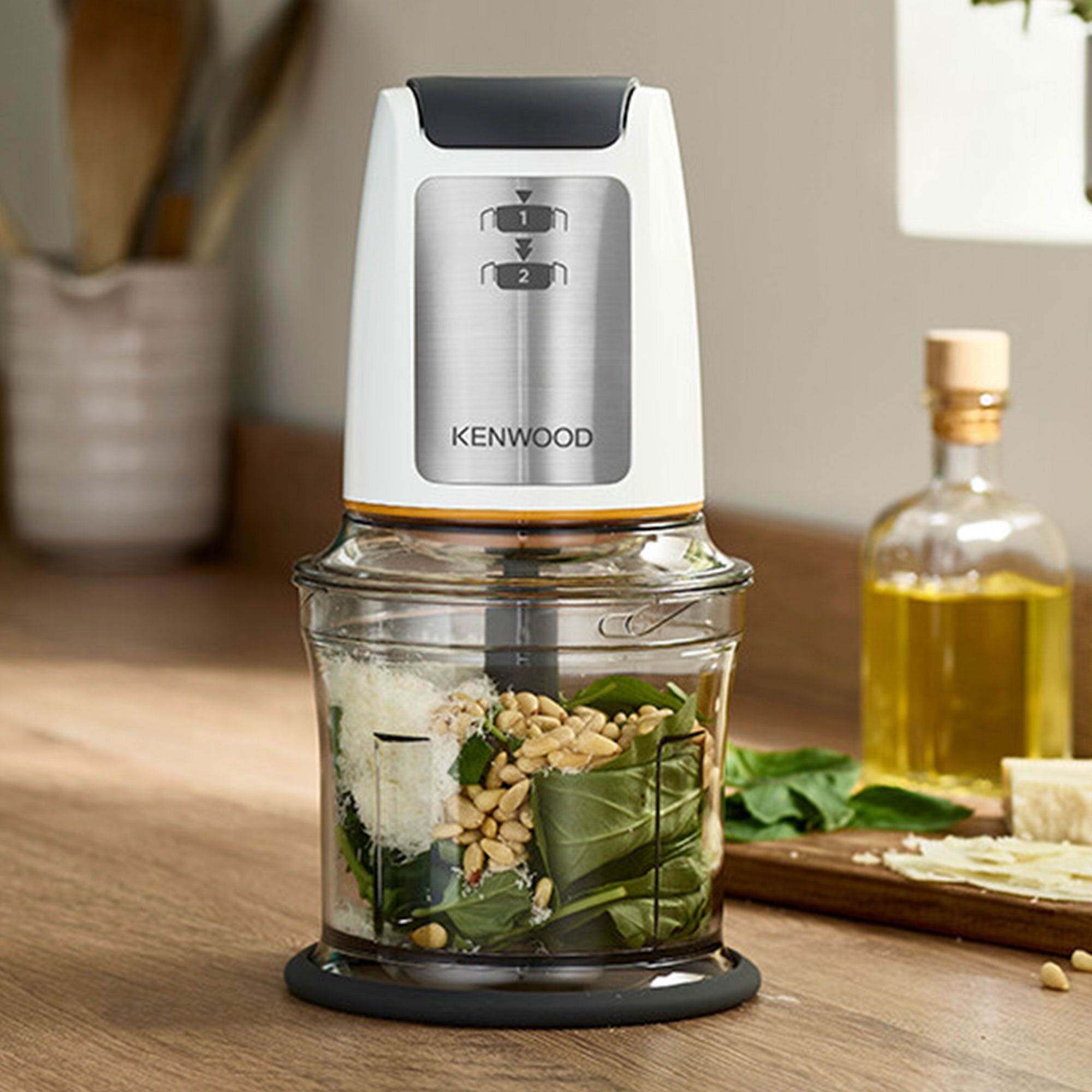 CASO Chop & Go - Tritatutto Senza Fili Con 4 Lame In Acciaio Inox, Flessibile E Pronto All'uso Ovunque, Fino A 60 Minuti Di Autonomia, 2300 Giri/min, | Leroy Merlin