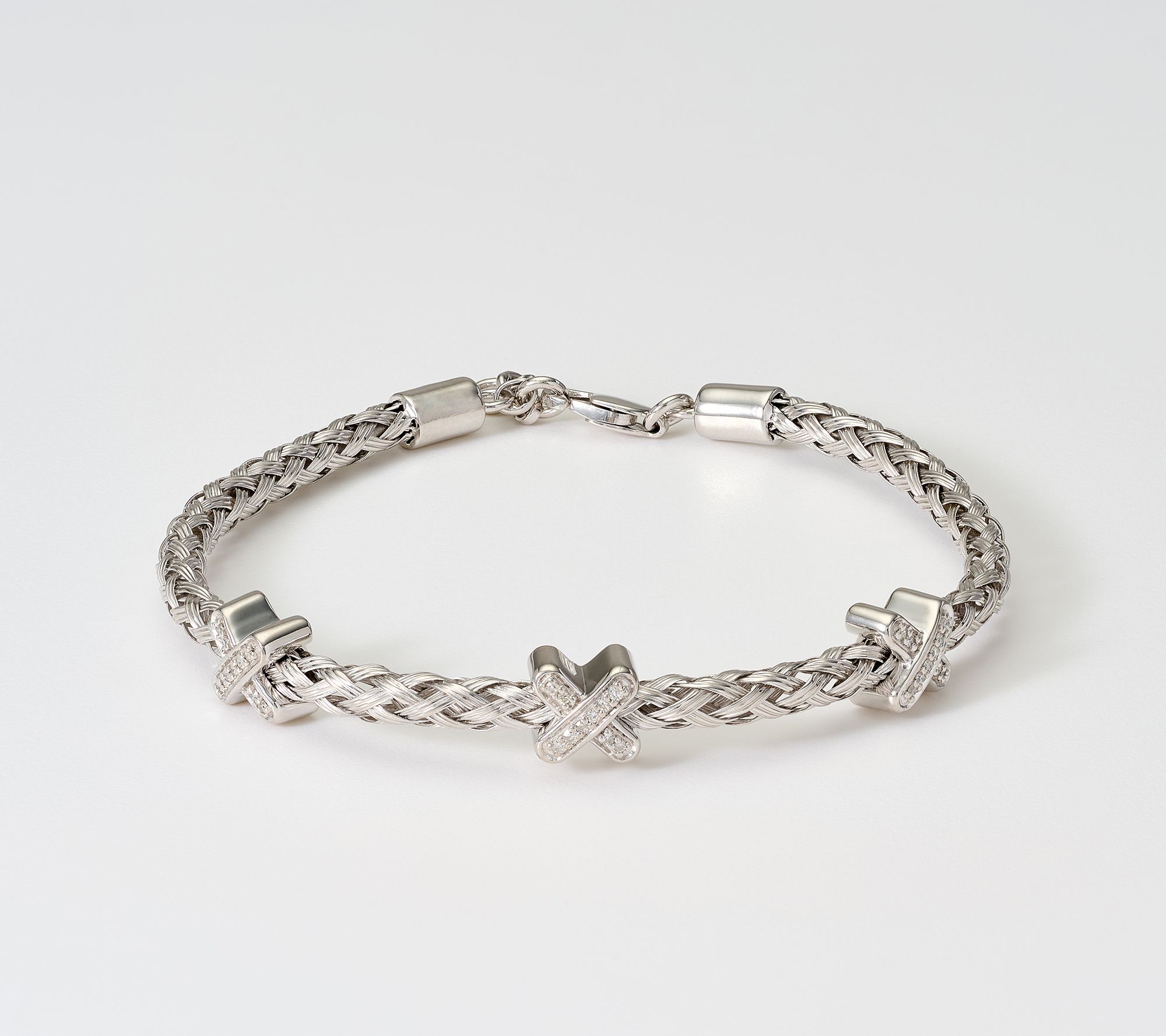 Affinity Diamonds .15 cttw 3 Station Mesh Bracelet, Sterling