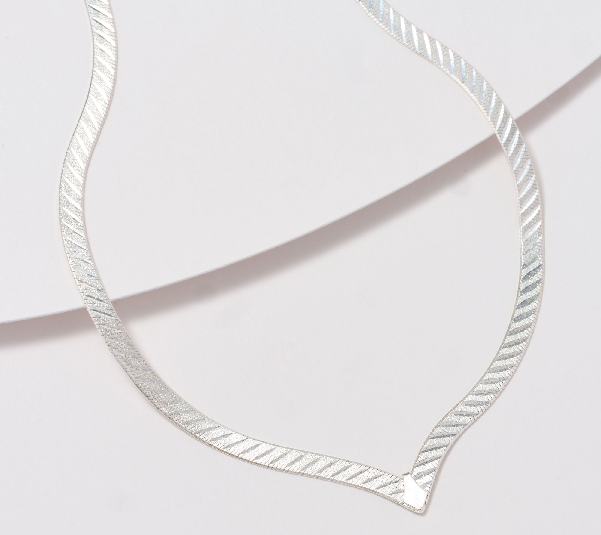 V shaped deals herringbone necklace