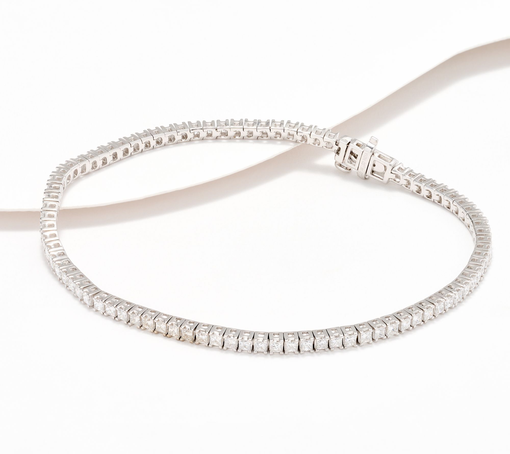 Fire Light Lab Grown Diamond 3 cttw Princess Cut Tennis Bracelet, 14K