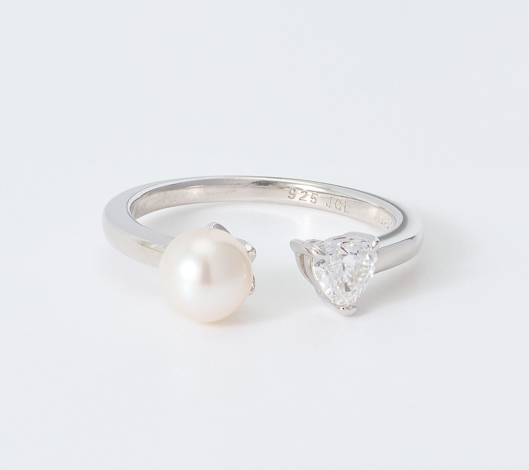 Fire Light Lab Grown Diamonds 0.27 cttw Pearl & Heart Ring, Sterling Silver
