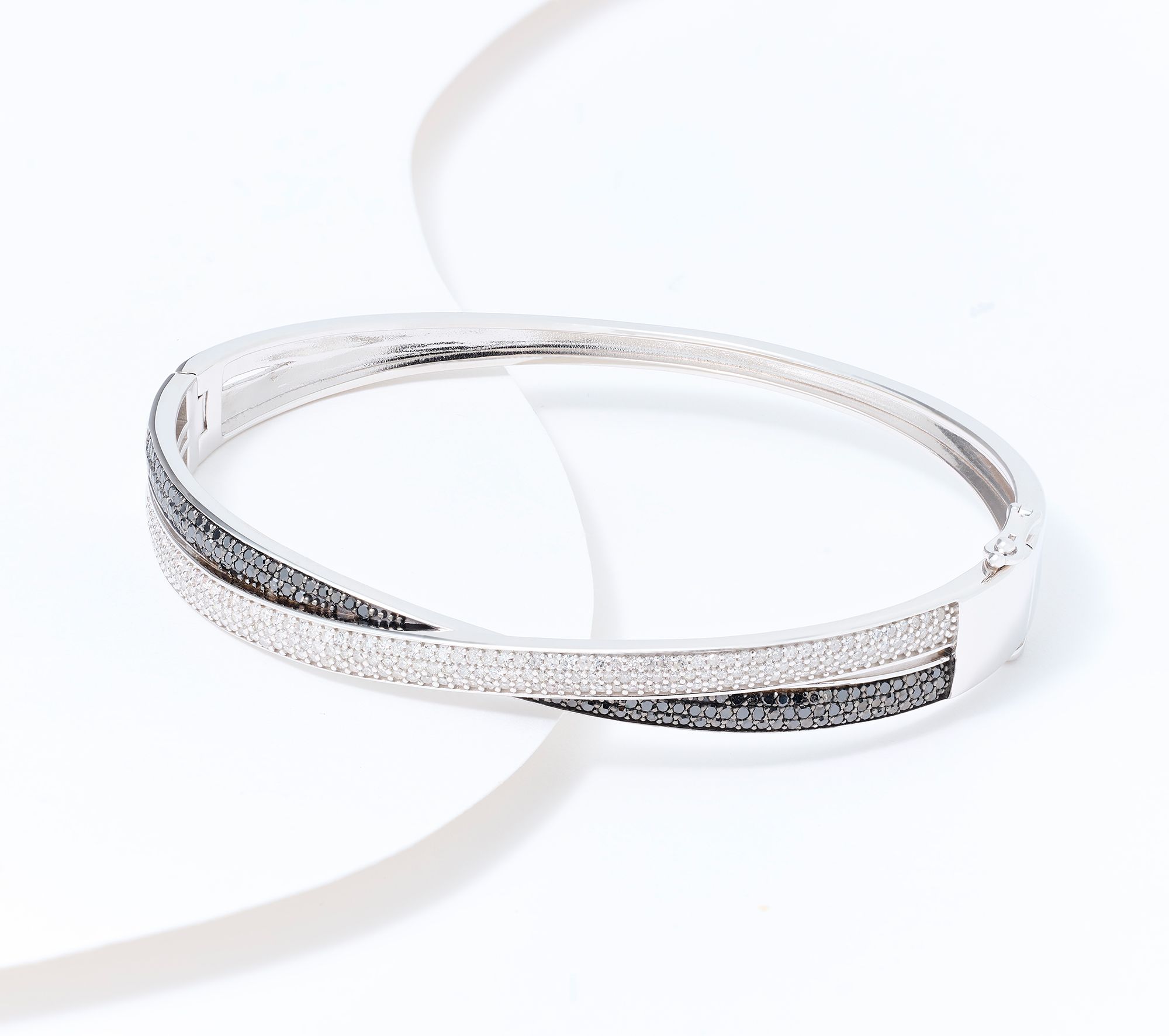 Affinity Diamonds 1.65 cttw Criss-Cross Bangle, Sterl
