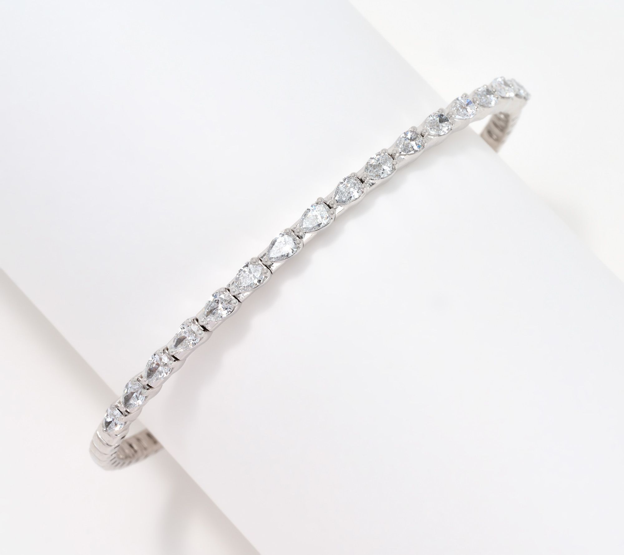 Fire Light Lab Grown Diamond 2.00 cttw Bangle Sterling Silver