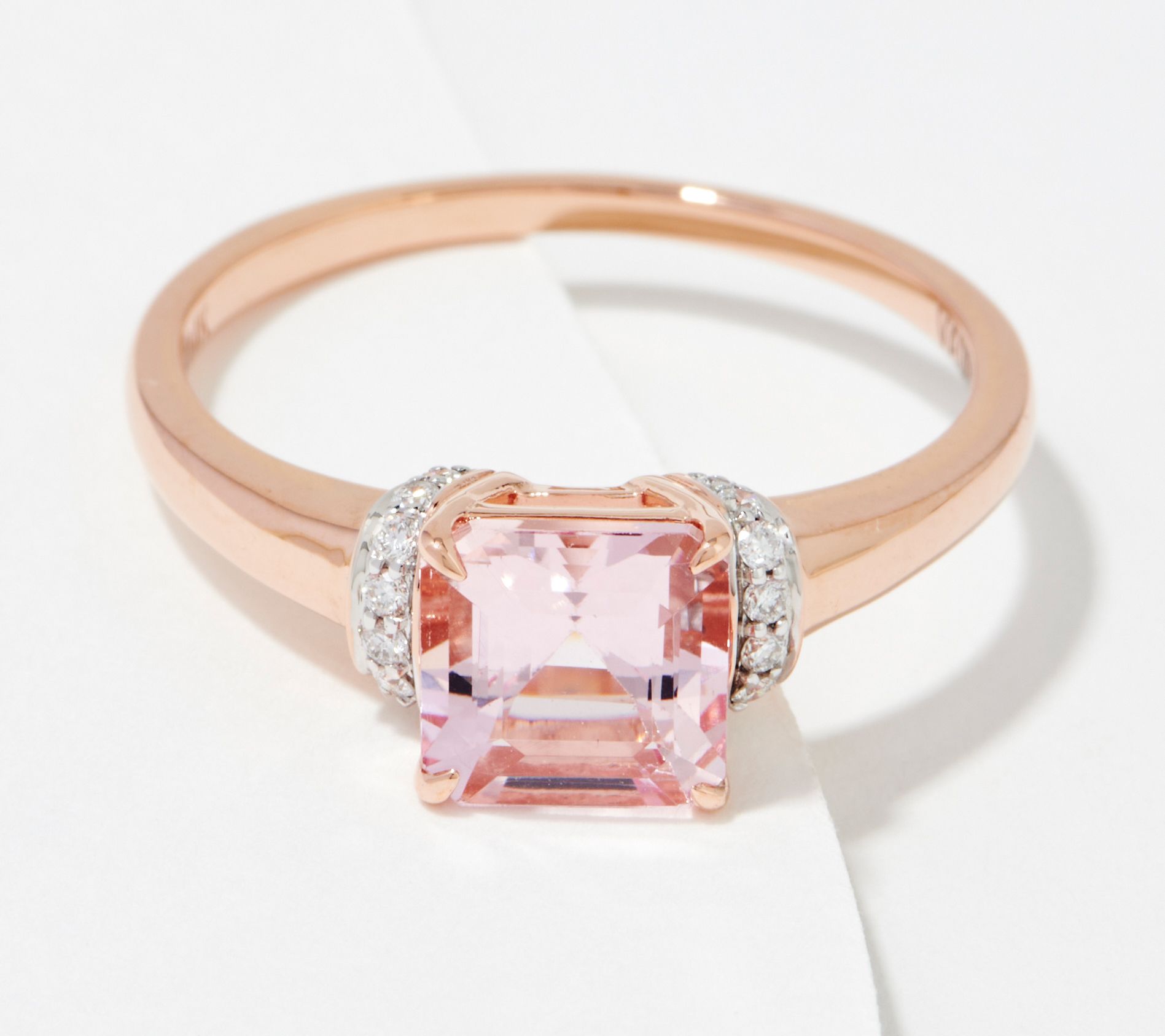 Shades of Love Morganite & 1/3 ct. tw. Diamond Ring in 14K Rose Gold