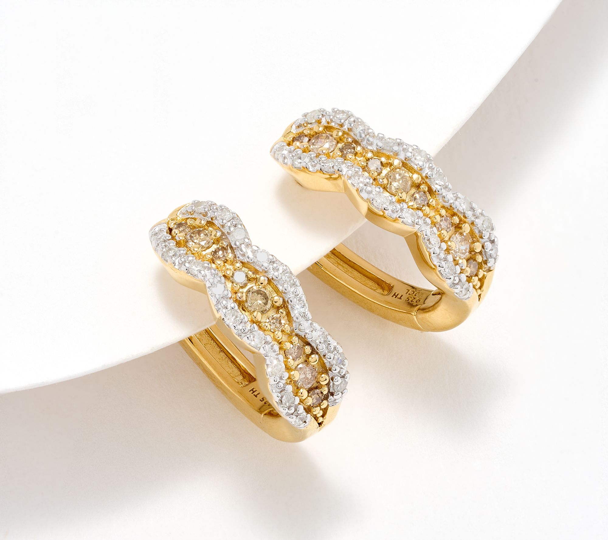 Affinity Diamonds 0.3 cttw Triple Scallop Huggie Hoops, Sterling