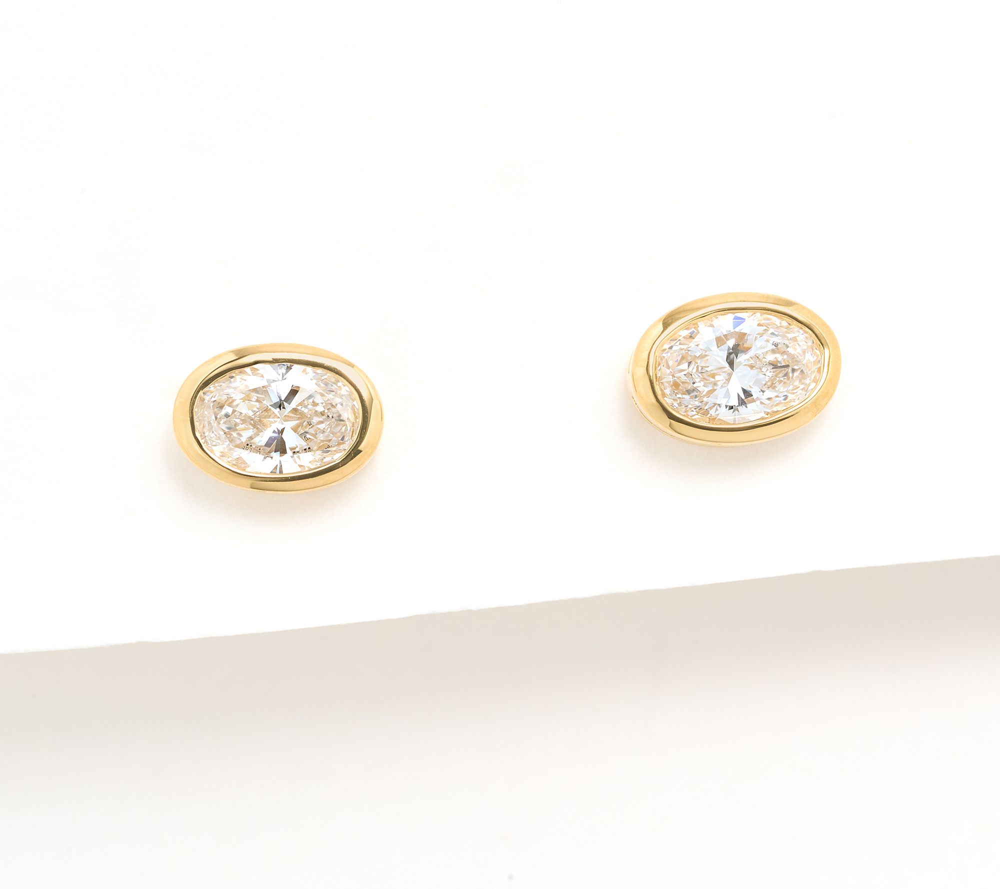 Fire Light Lab Grown Diamond 0.72 cttw Oval Bezel Set Stud Earrings