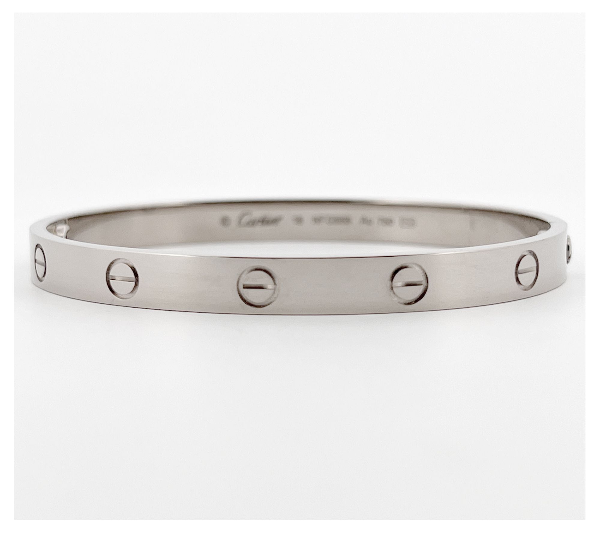 Cartier love discount bangle second hand