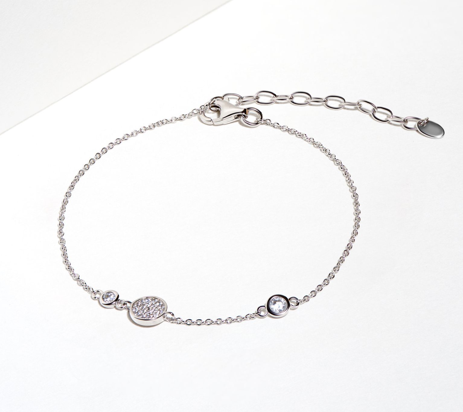 Diamonique Disc with Round Bezels Bracelet, Ste rling Silver