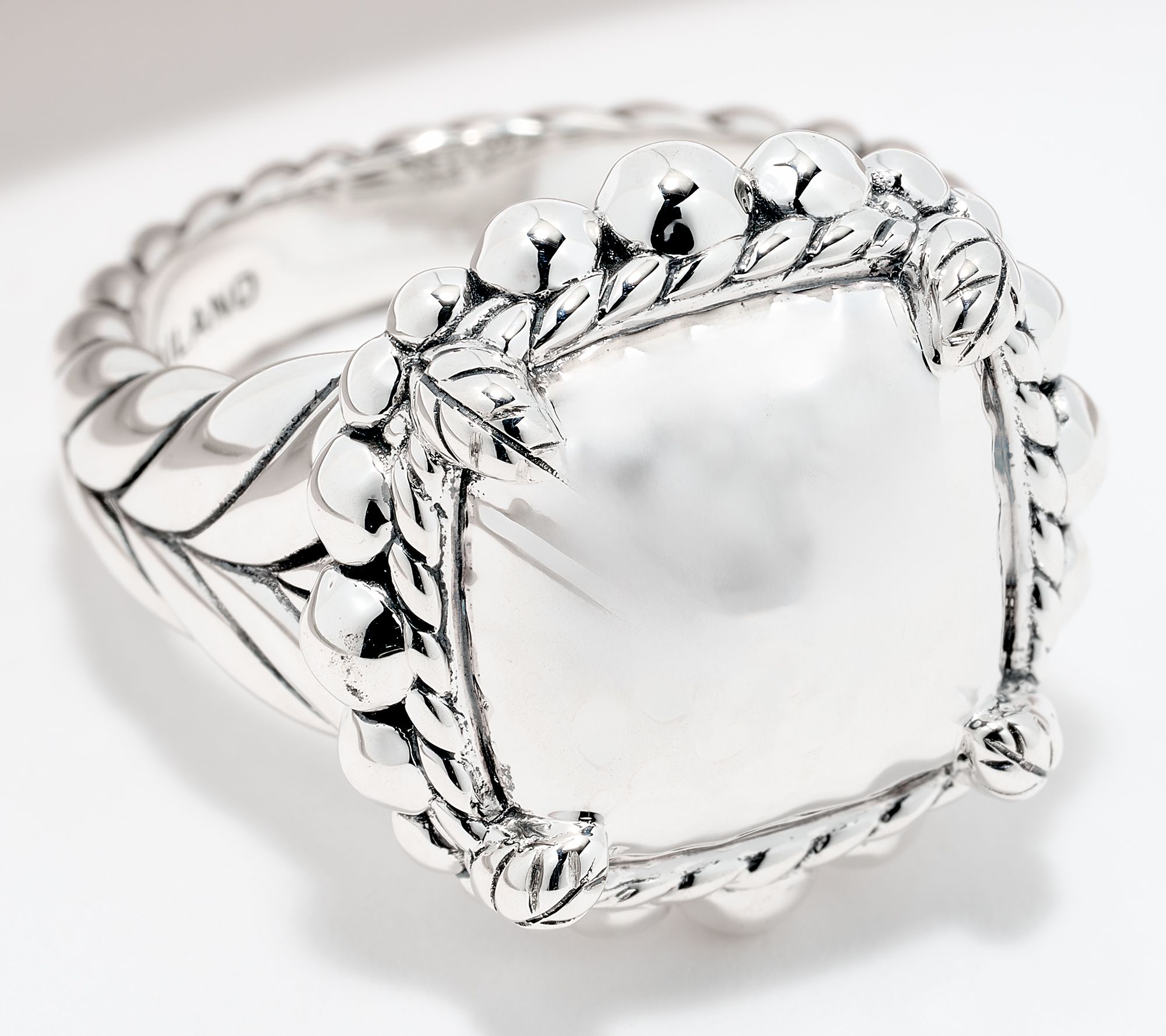 JAI Sterling Silver Hammered Bead Cushion Ring Status Ring